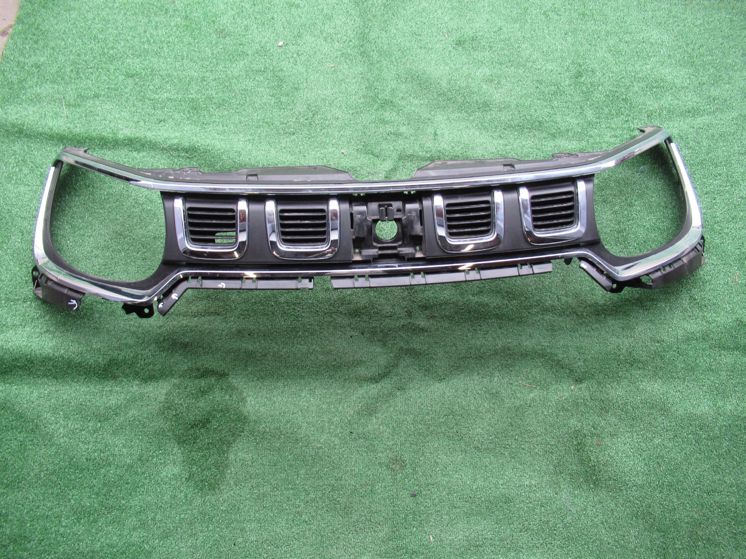 Kühlergrill Suzuki I IGNIS IGNIS III FRONTGRILL 7211173S07 Kühlergitter