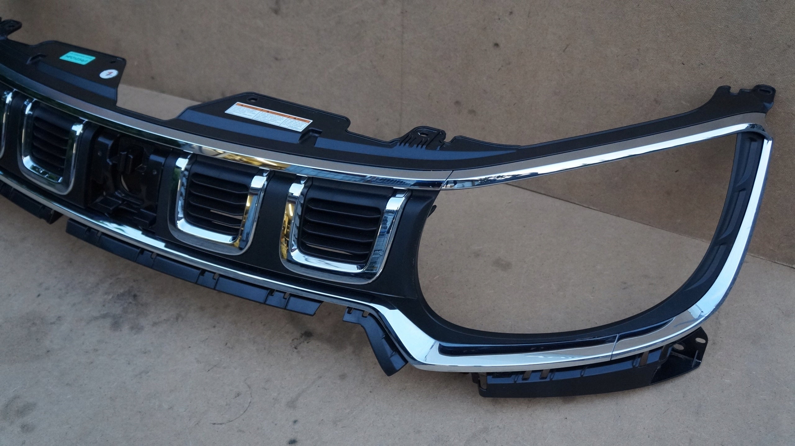 Kühlergrill Suzuki I IGNIS IGNIS 3 III FRONTGRILL 7211173S07 Kühlergitter