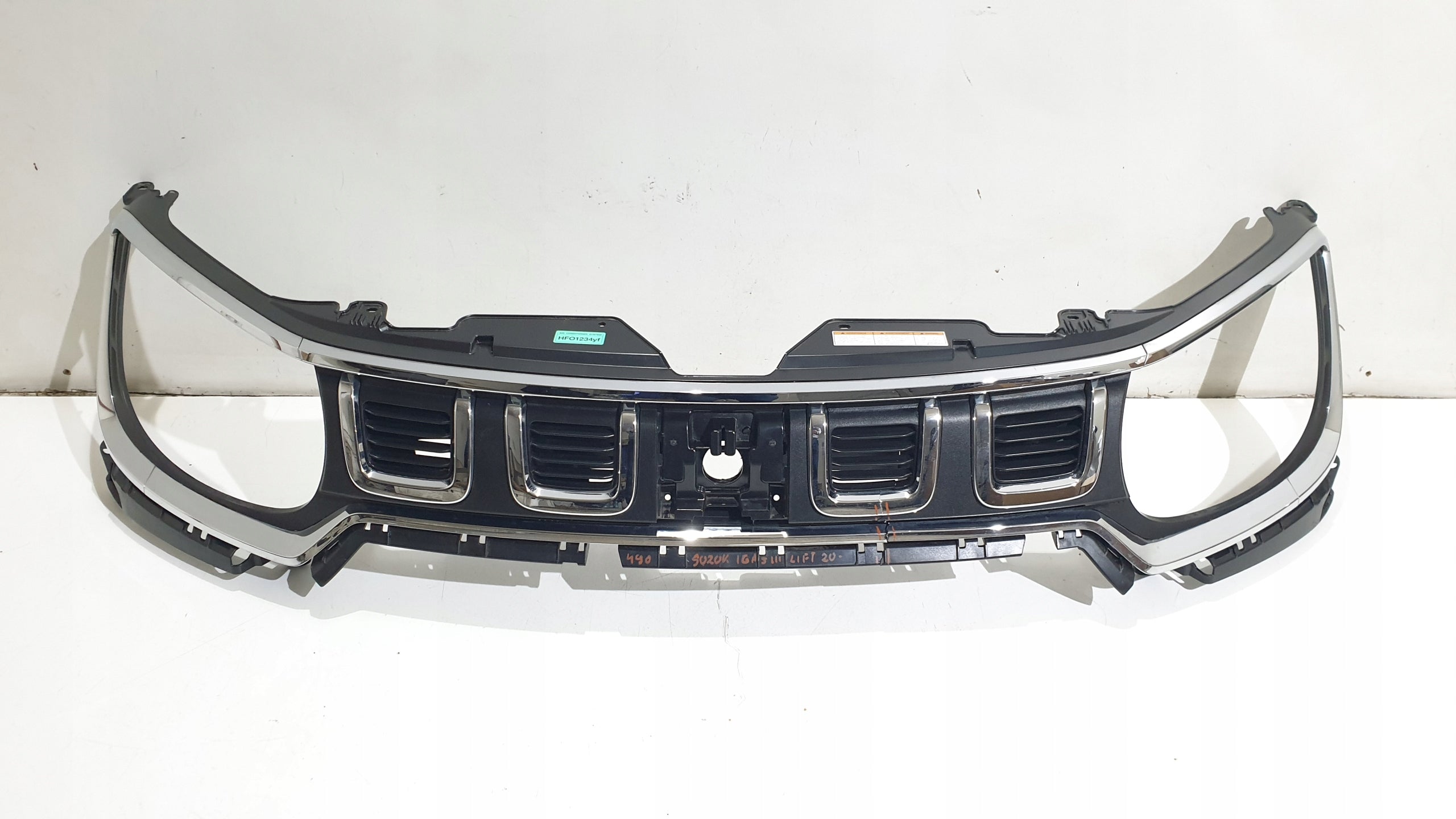 Kühlergrill Suzuki I IGNIS IGNIS III FRONTGRILL 7211173S07 Kühlergitter