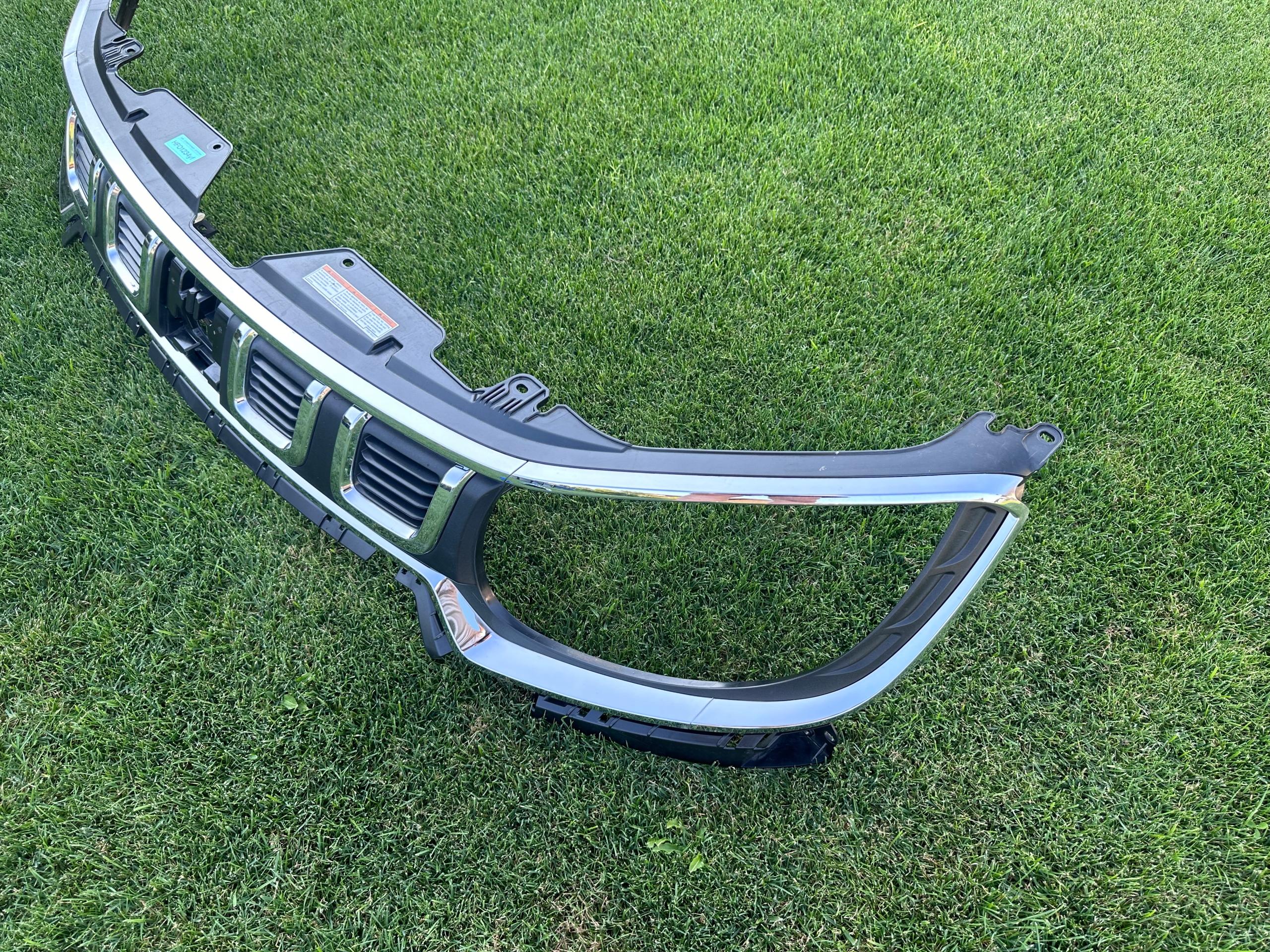 Kühlergrill Suzuki I IGNIS IGNIS III FRONTGRILL 7211173S0 Kühlergitter