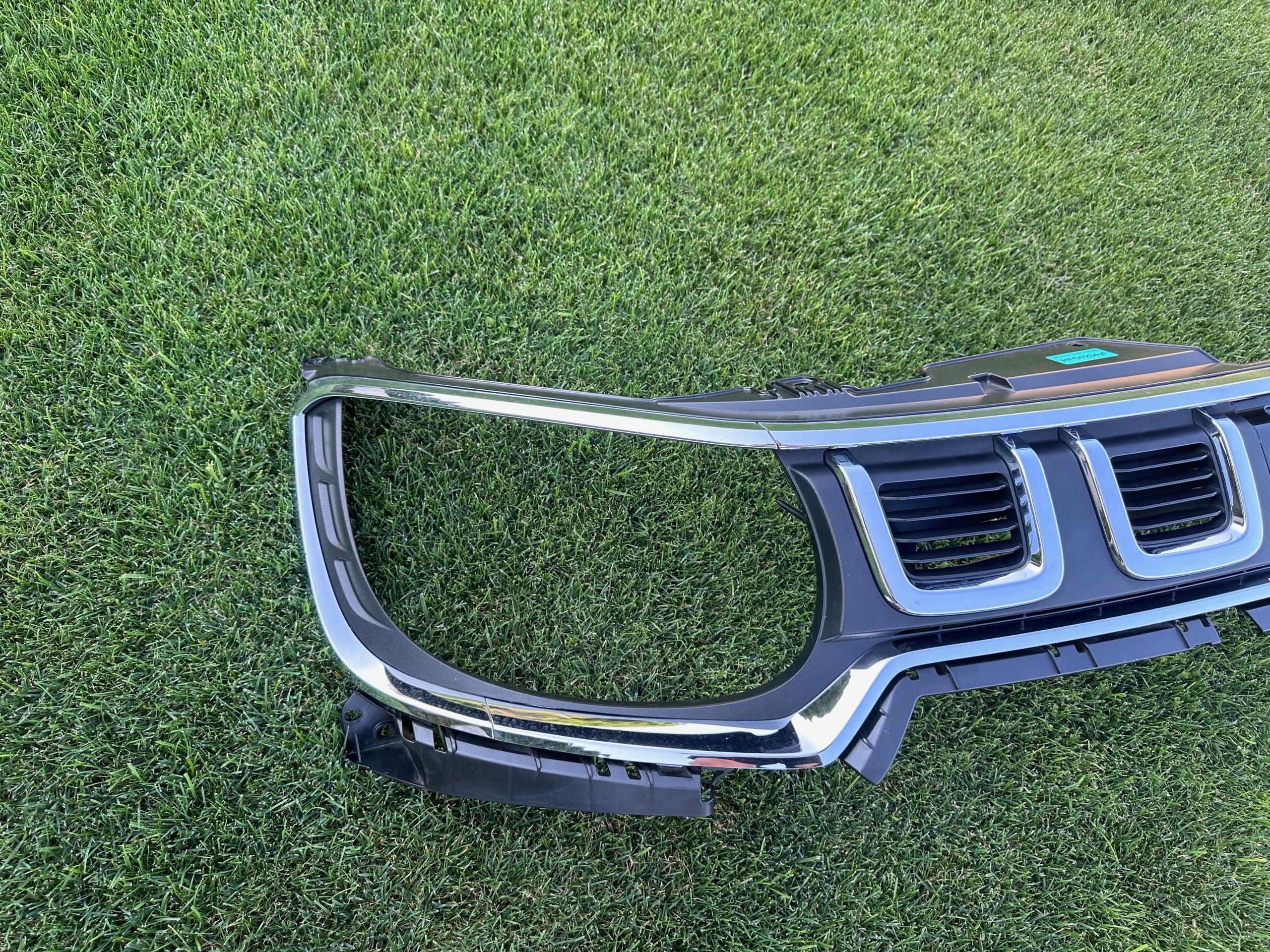 Kühlergrill Suzuki I IGNIS IGNIS III FRONTGRILL 7211173S0 Kühlergitter