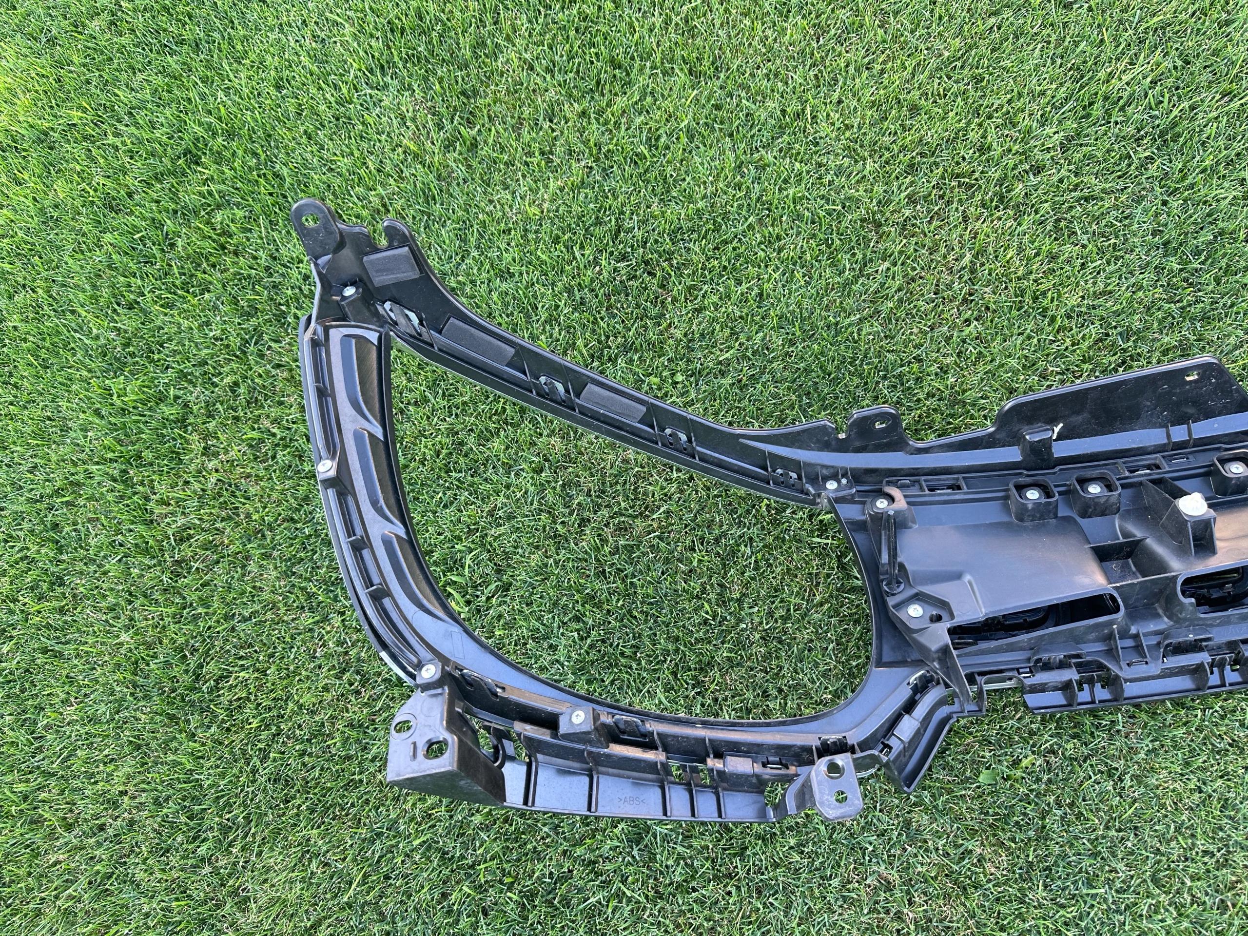 Kühlergrill Suzuki I IGNIS IGNIS III FRONTGRILL 7211173S0 Kühlergitter