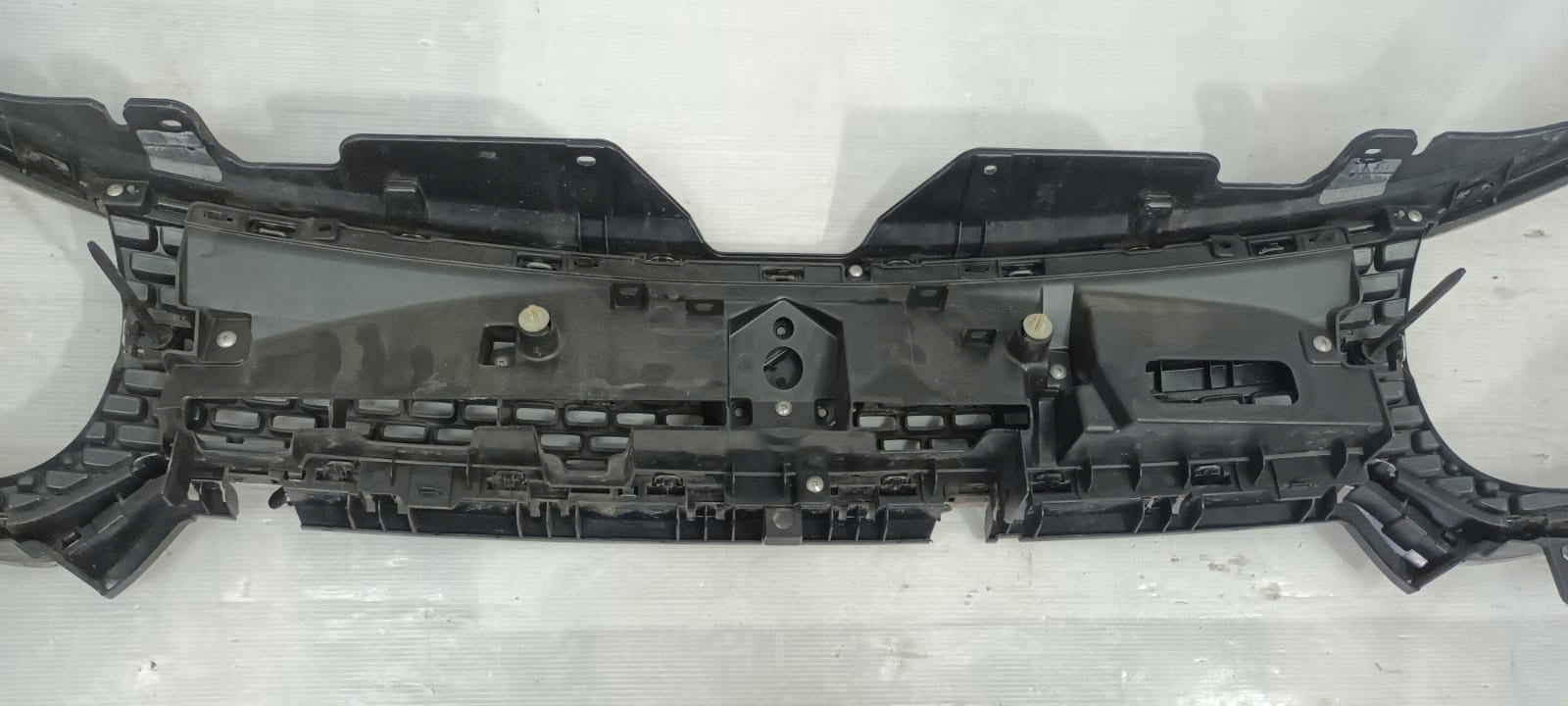 Kühlergrill Suzuki I IGNIS IGNIS III FRONTGRILL 7211262R0 Kühlergitter