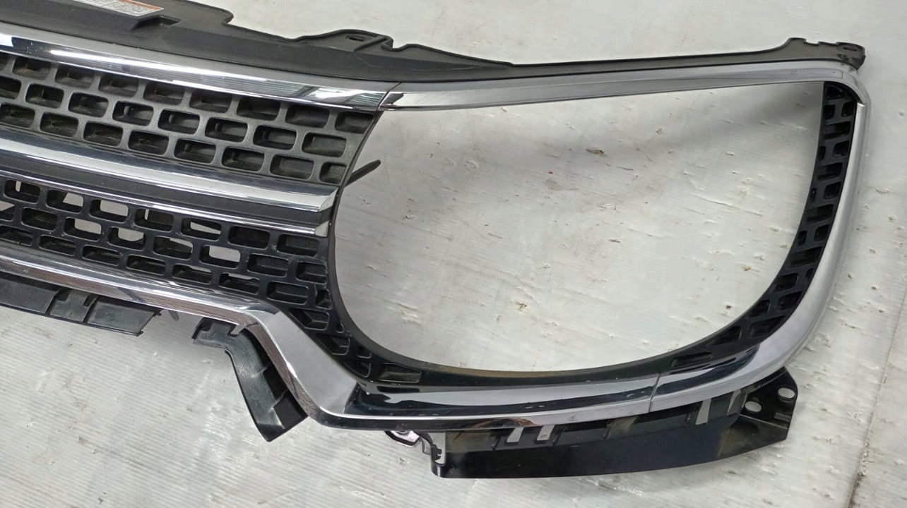 Kühlergrill Suzuki I IGNIS IGNIS III FRONTGRILL 7211262R0 Kühlergitter