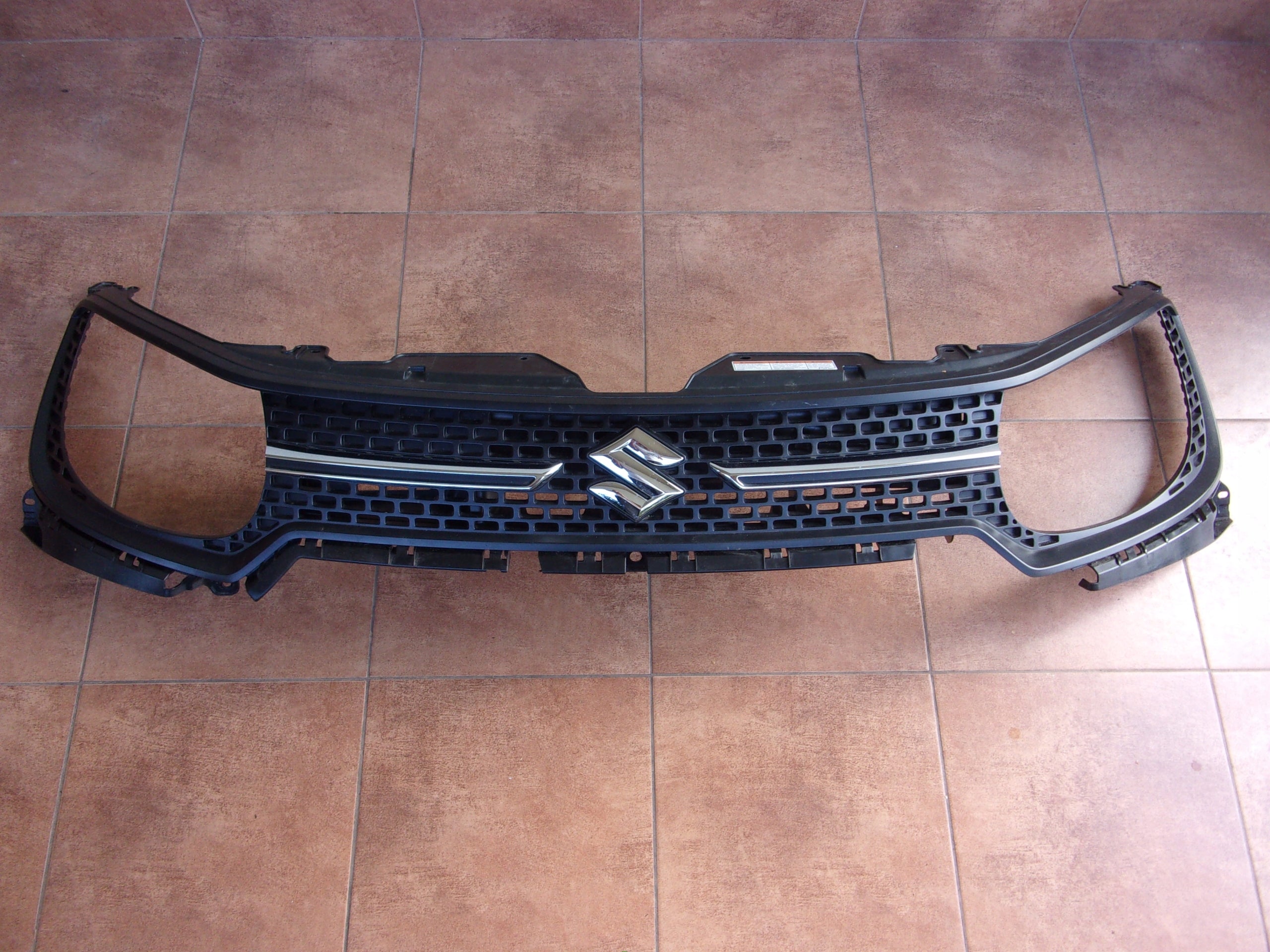 Kühlergrill Suzuki IGNIS 2 I IGNIS FRONTGRILL 7211262R0 Kühlergitter