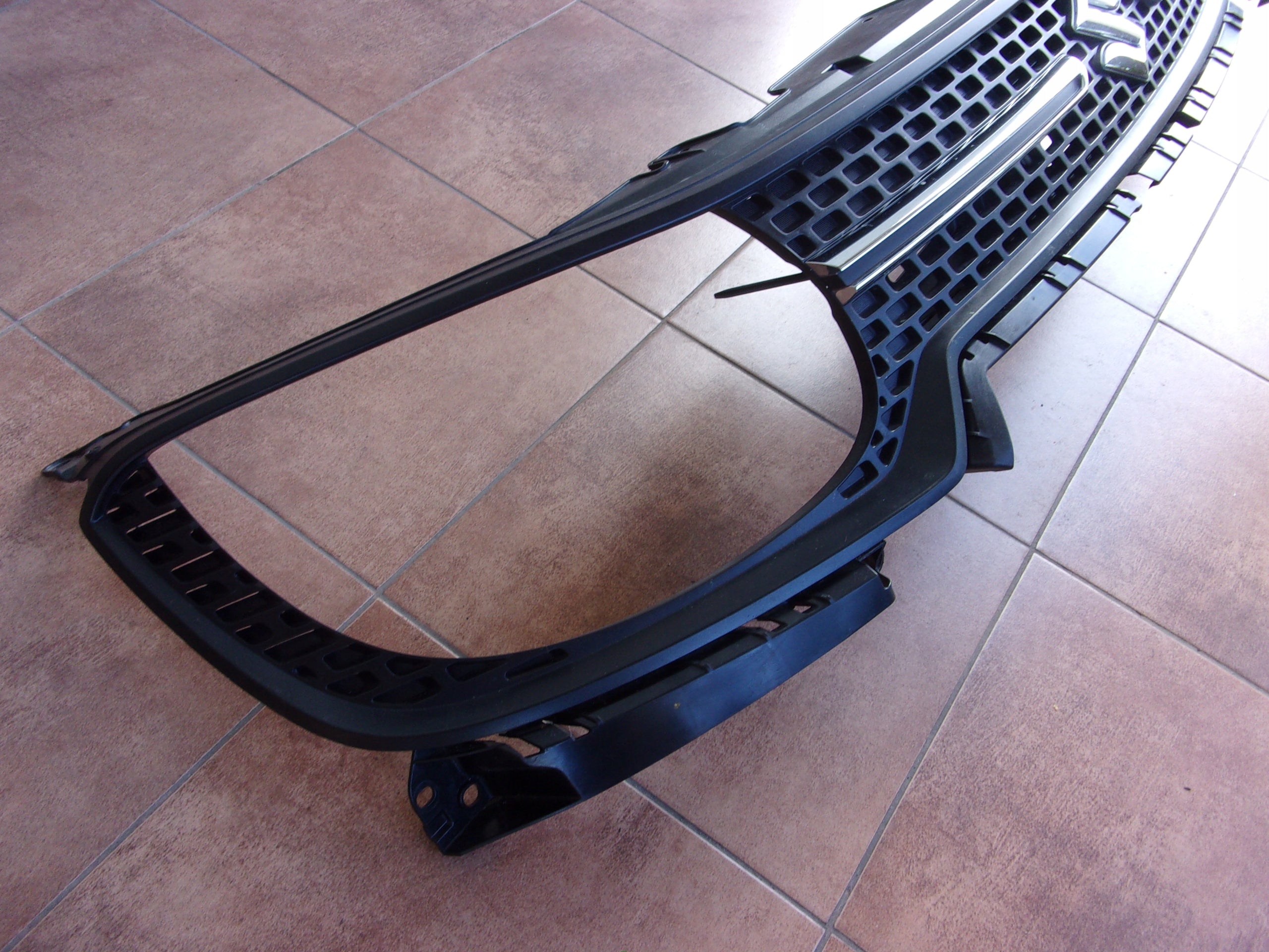 Kühlergrill Suzuki IGNIS 2 I IGNIS FRONTGRILL 7211262R0 Kühlergitter