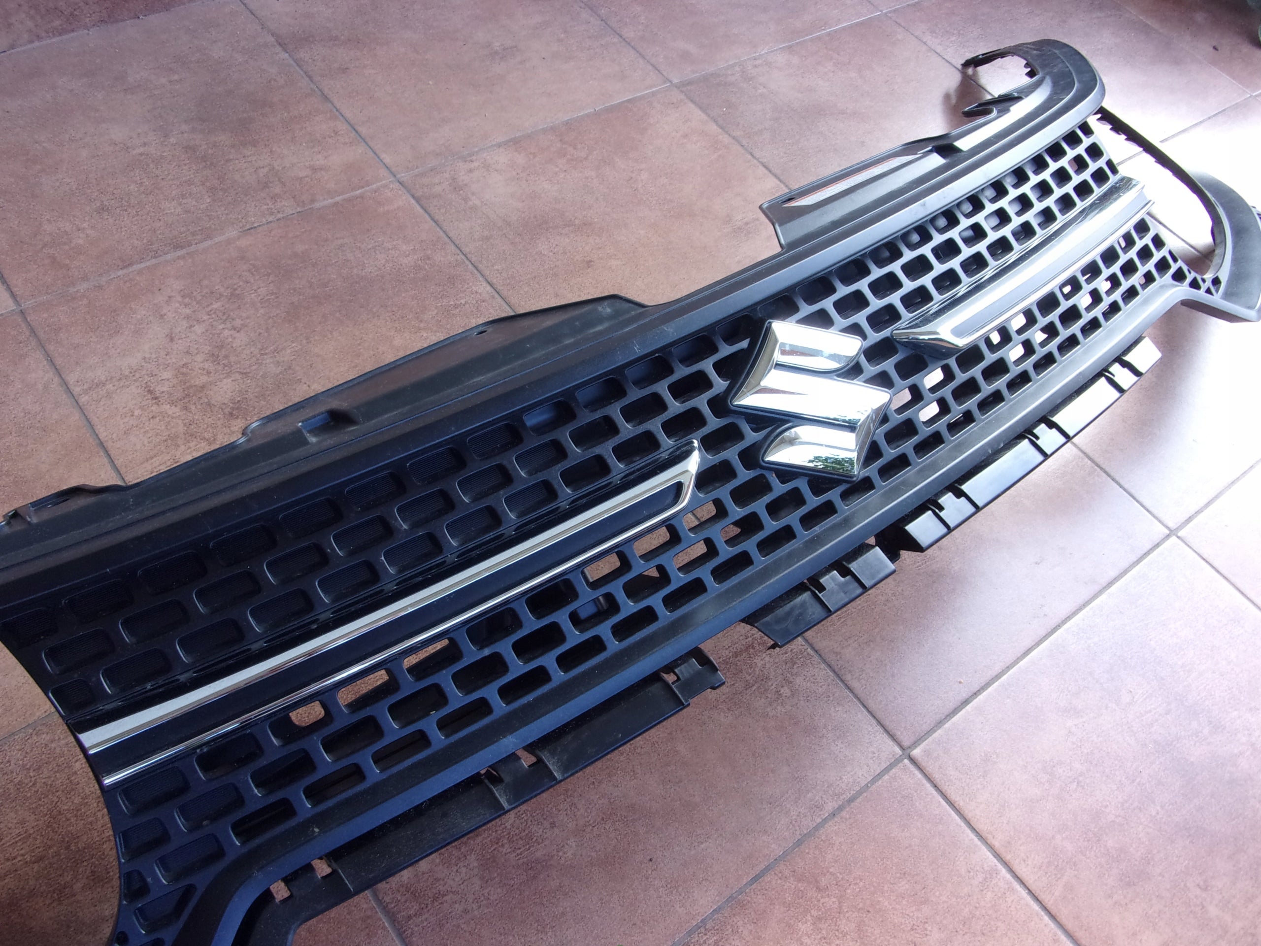 Kühlergrill Suzuki IGNIS 2 I IGNIS FRONTGRILL 7211262R0 Kühlergitter