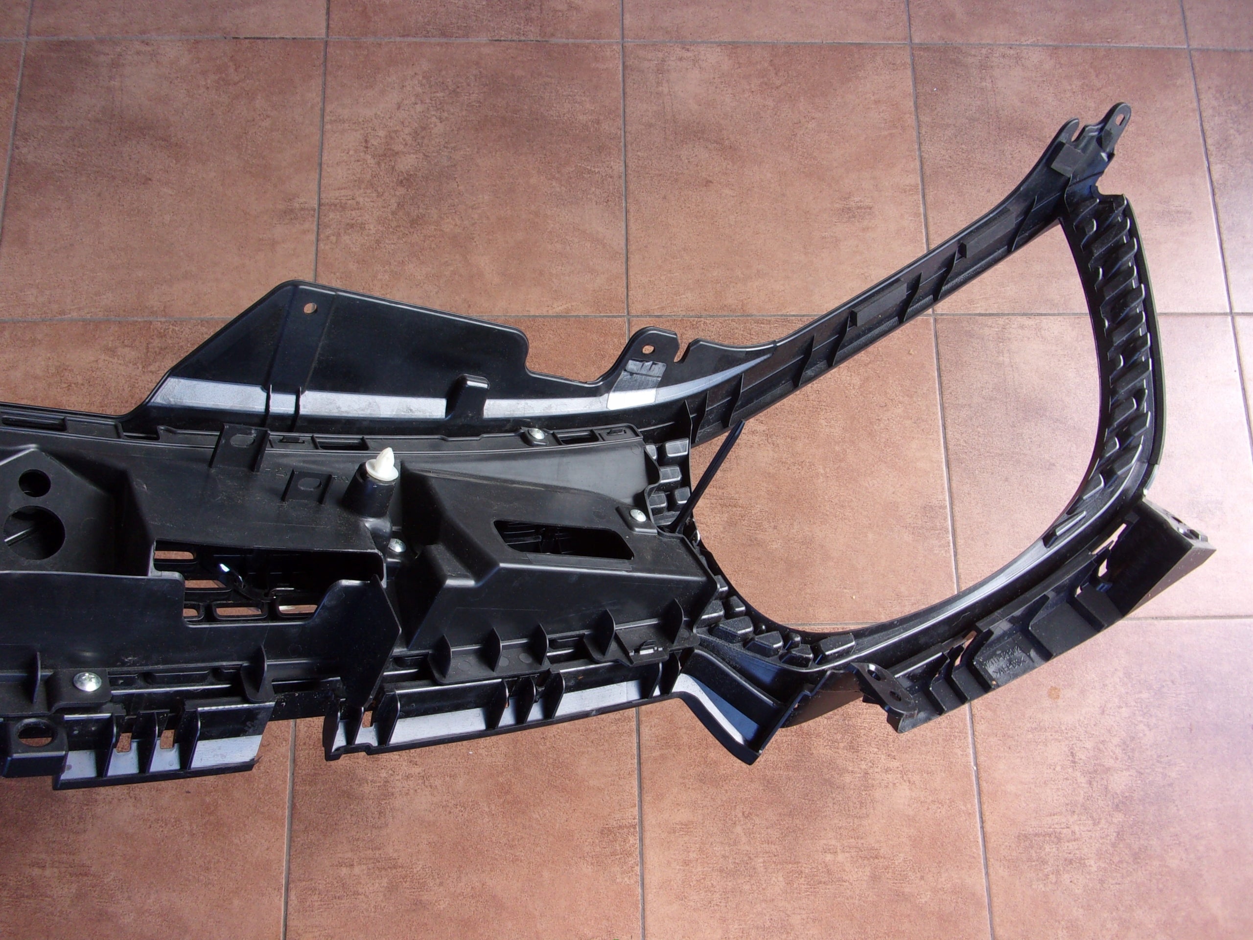 Kühlergrill Suzuki IGNIS 2 I IGNIS FRONTGRILL 7211262R0 Kühlergitter