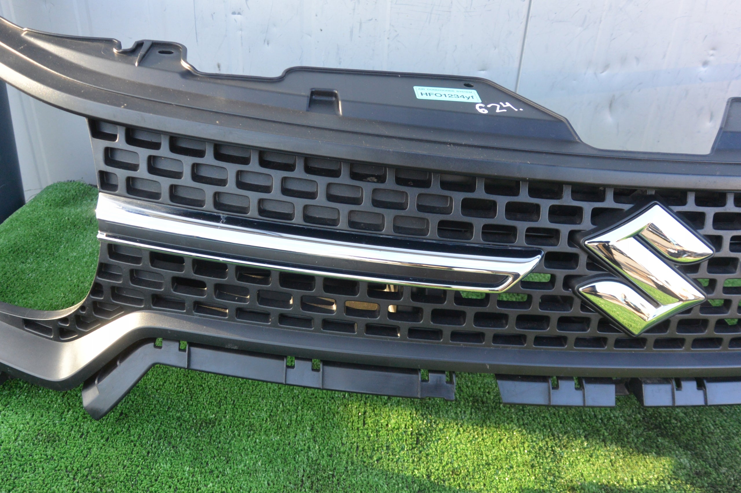 Kühlergrill Suzuki I IGNIS IGNIS III FRONTGRILL 7211262R0 Kühlergitter