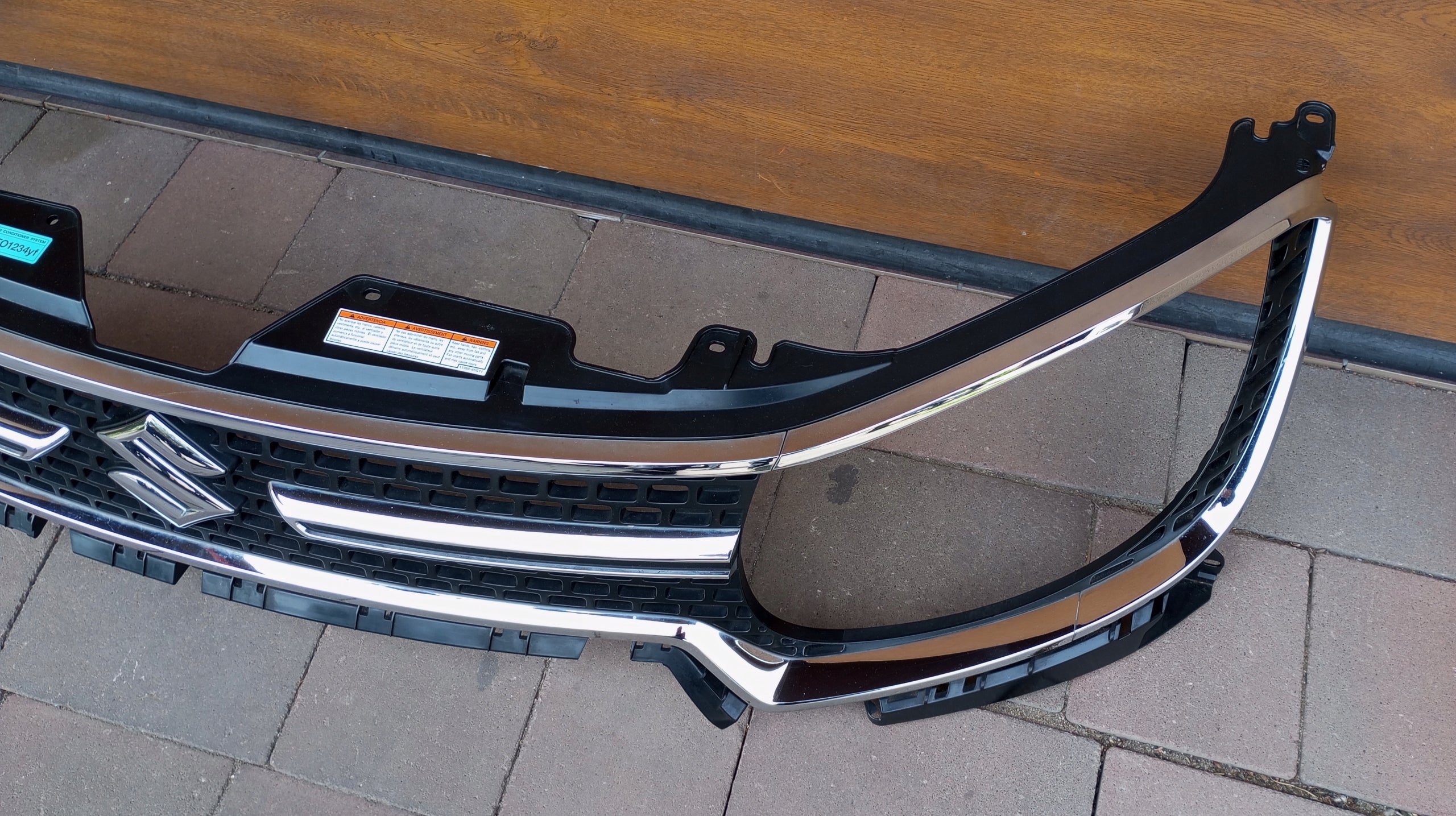 Kühlergrill Suzuki I IGNIS IGNIS III FRONTGRILL 7211162R13 Kühlergitter