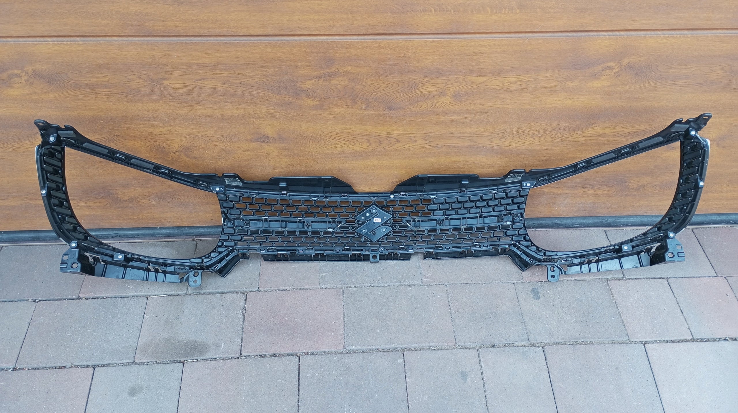 Kühlergrill Suzuki I IGNIS IGNIS III FRONTGRILL 7211162R13 Kühlergitter