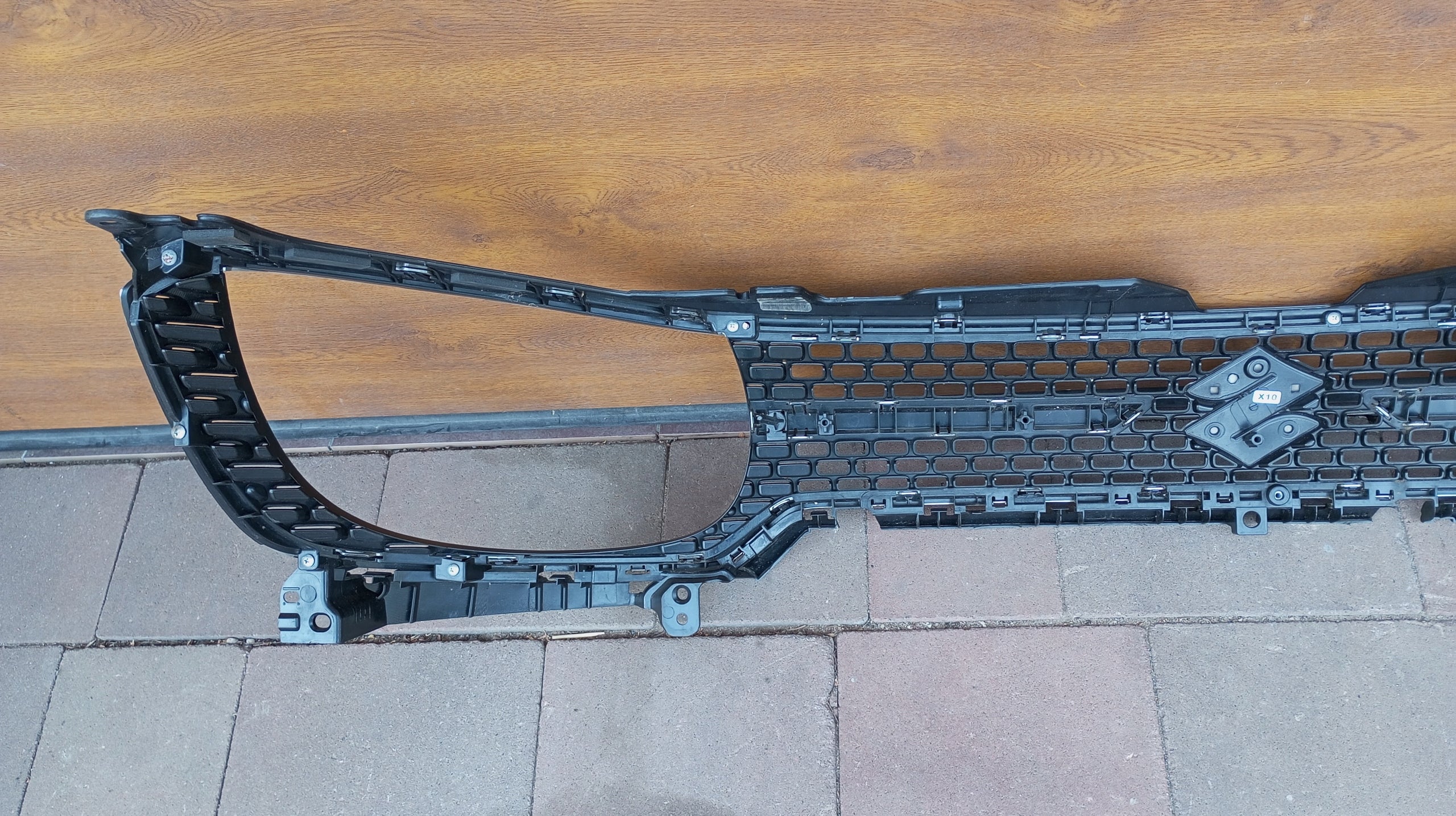 Kühlergrill Suzuki I IGNIS IGNIS III FRONTGRILL 7211162R13 Kühlergitter