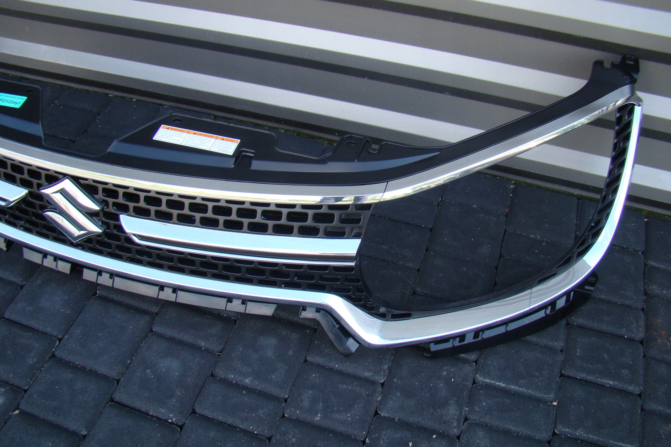 Kühlergrill Suzuki I IGNIS FRONTGRILL Kühlergitter