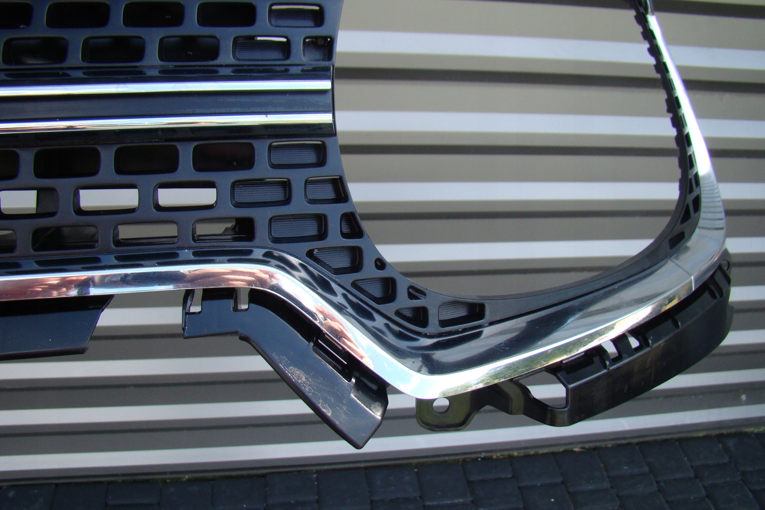 Kühlergrill Suzuki I IGNIS FRONTGRILL Kühlergitter