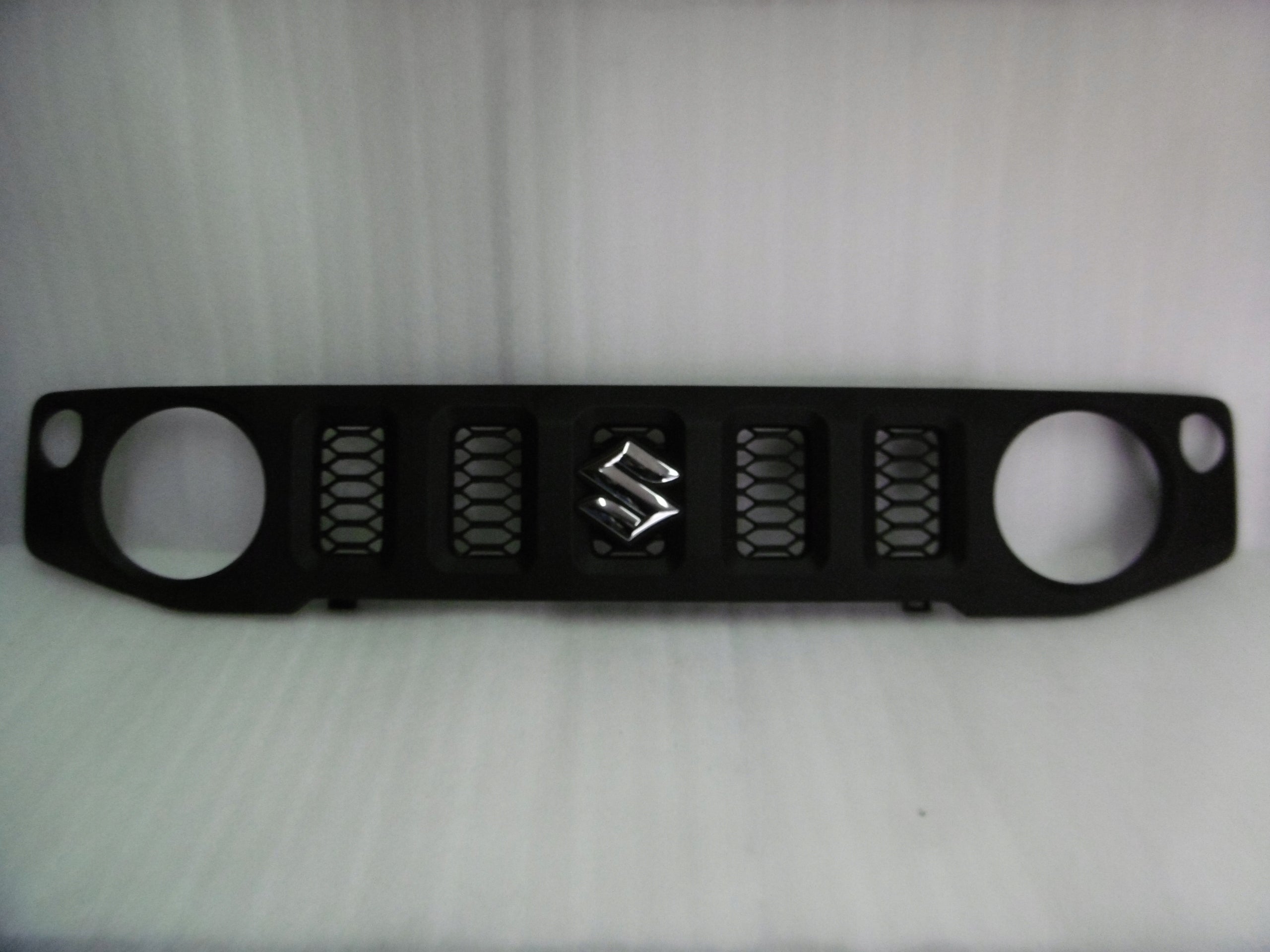  Kühlergrill Suzuki JIMNY FRONTGRILL 7211178R07 Kühlergitter product image