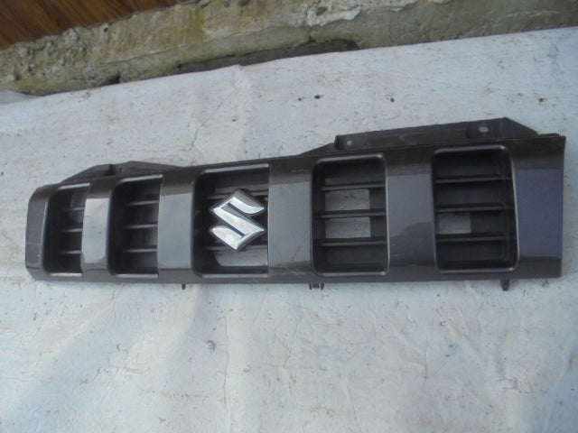 Kühlergrill Suzuki JIMNY FRONTGRILL 7211157M0 Kühlergitter