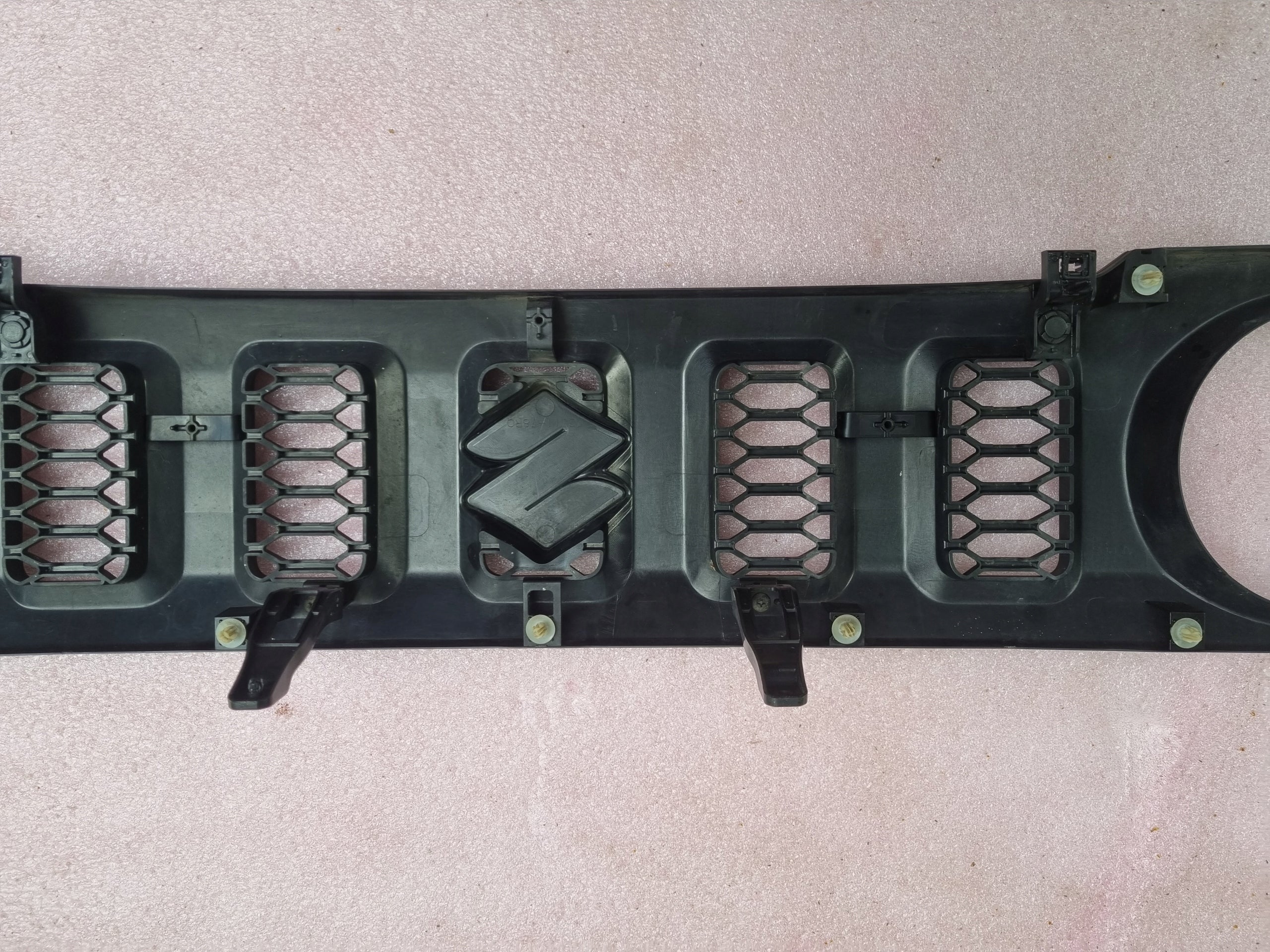 Kühlergrill Suzuki JIMNY FRONTGRILL 7211178RO Kühlergitter