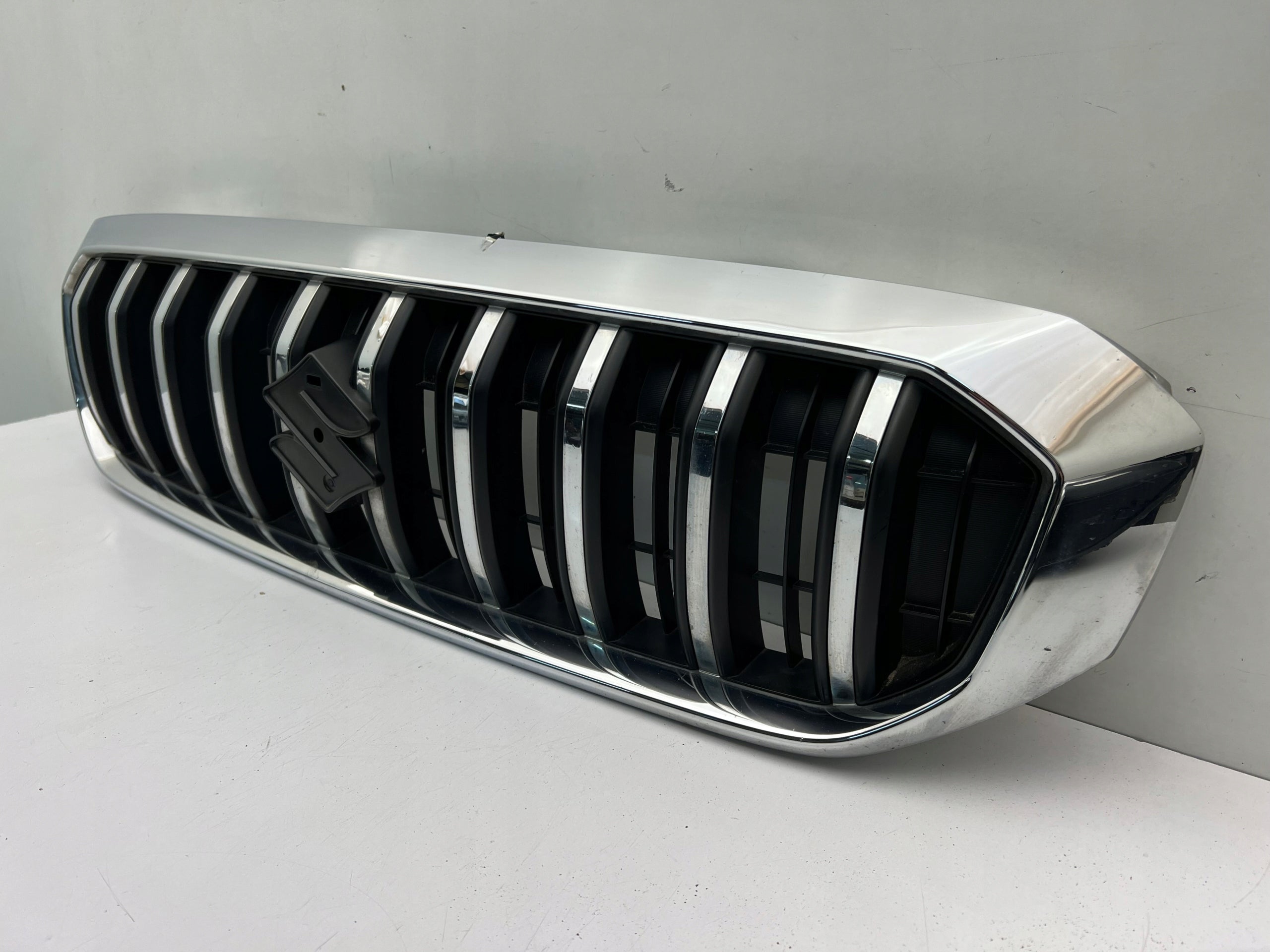 Kühlergrill Suzuki SCROSS SX4 FRONTGRILL Kühlergitter