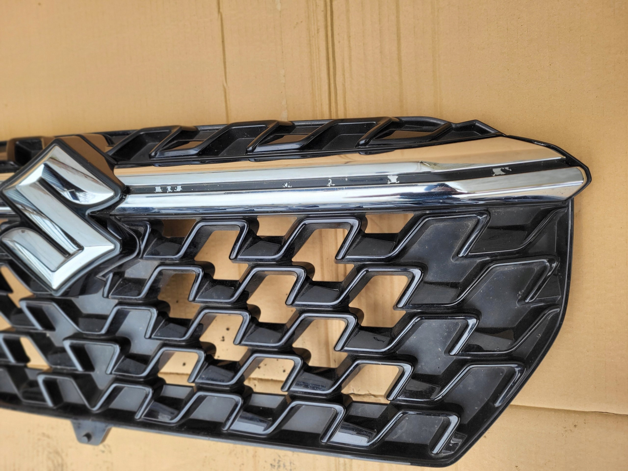 Kühlergrill Suzuki SX4 I SCROSS FRONTGRILL Kühlergitter