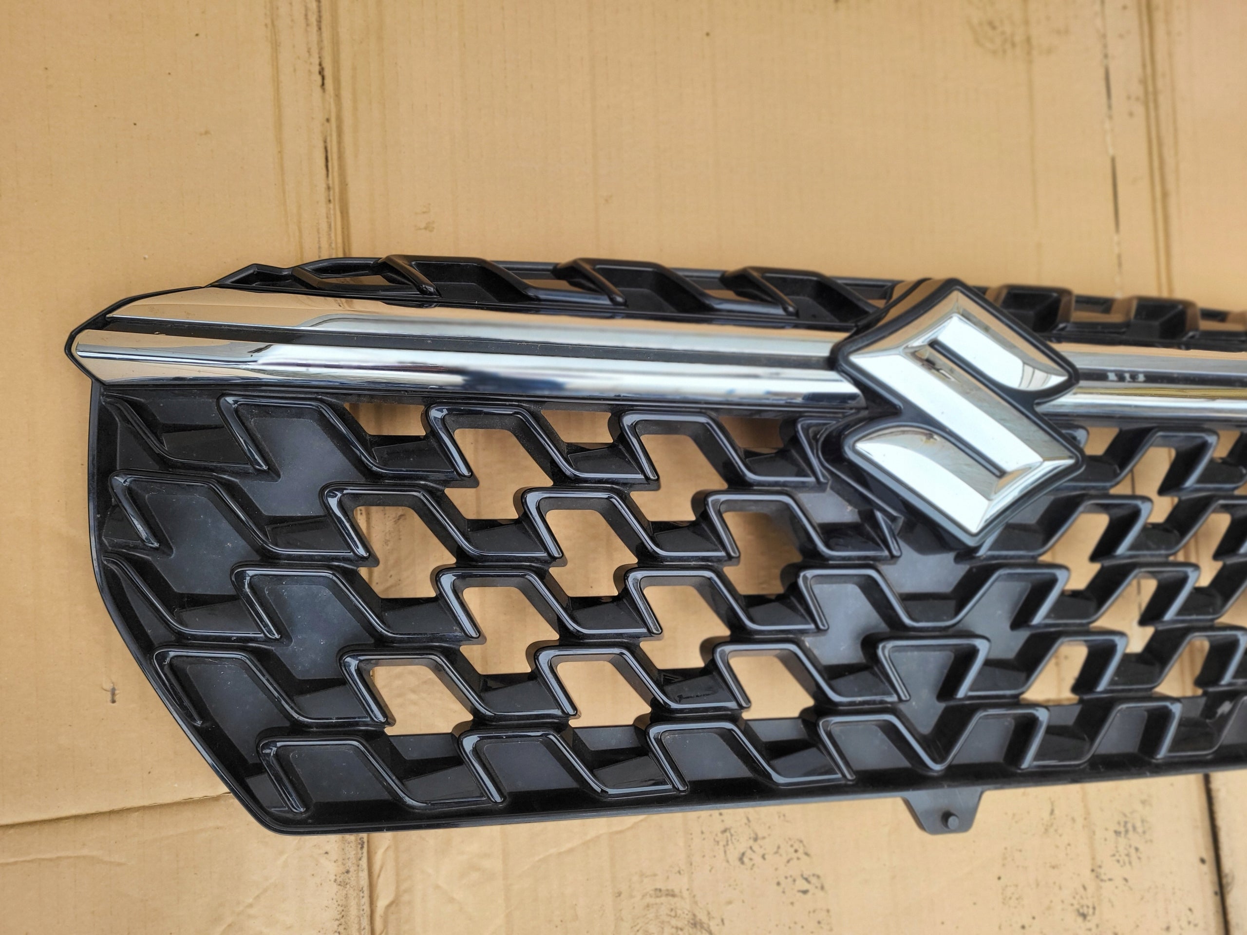 Kühlergrill Suzuki SX4 I SCROSS FRONTGRILL Kühlergitter