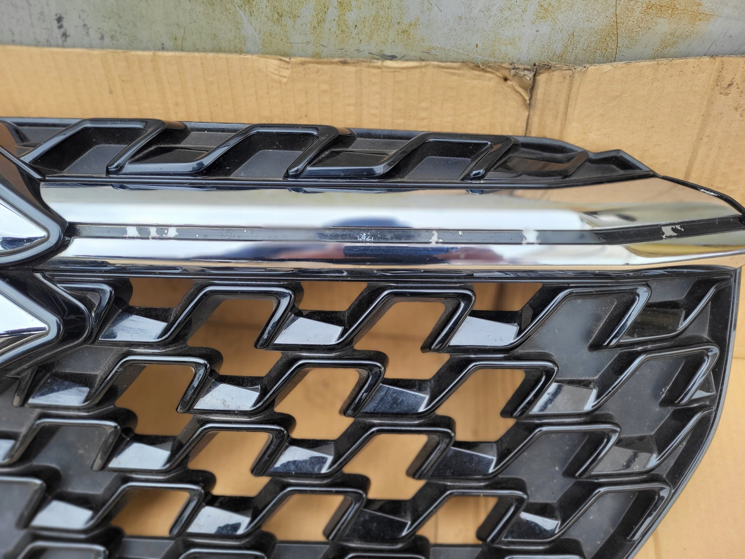 Kühlergrill Suzuki SX4 I SCROSS FRONTGRILL Kühlergitter