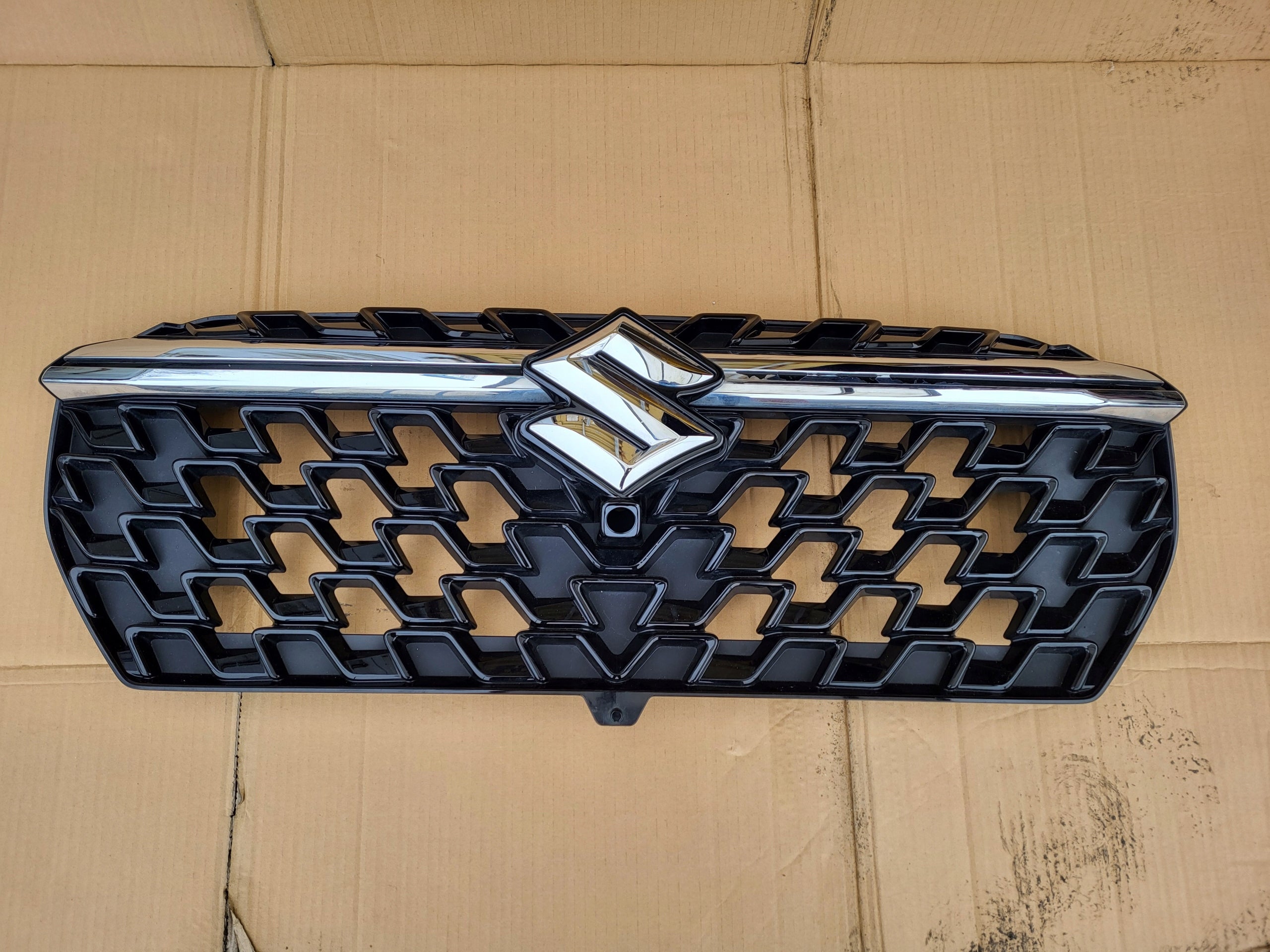 Kühlergrill Suzuki SX4 I SCROSS FRONTGRILL Kühlergitter