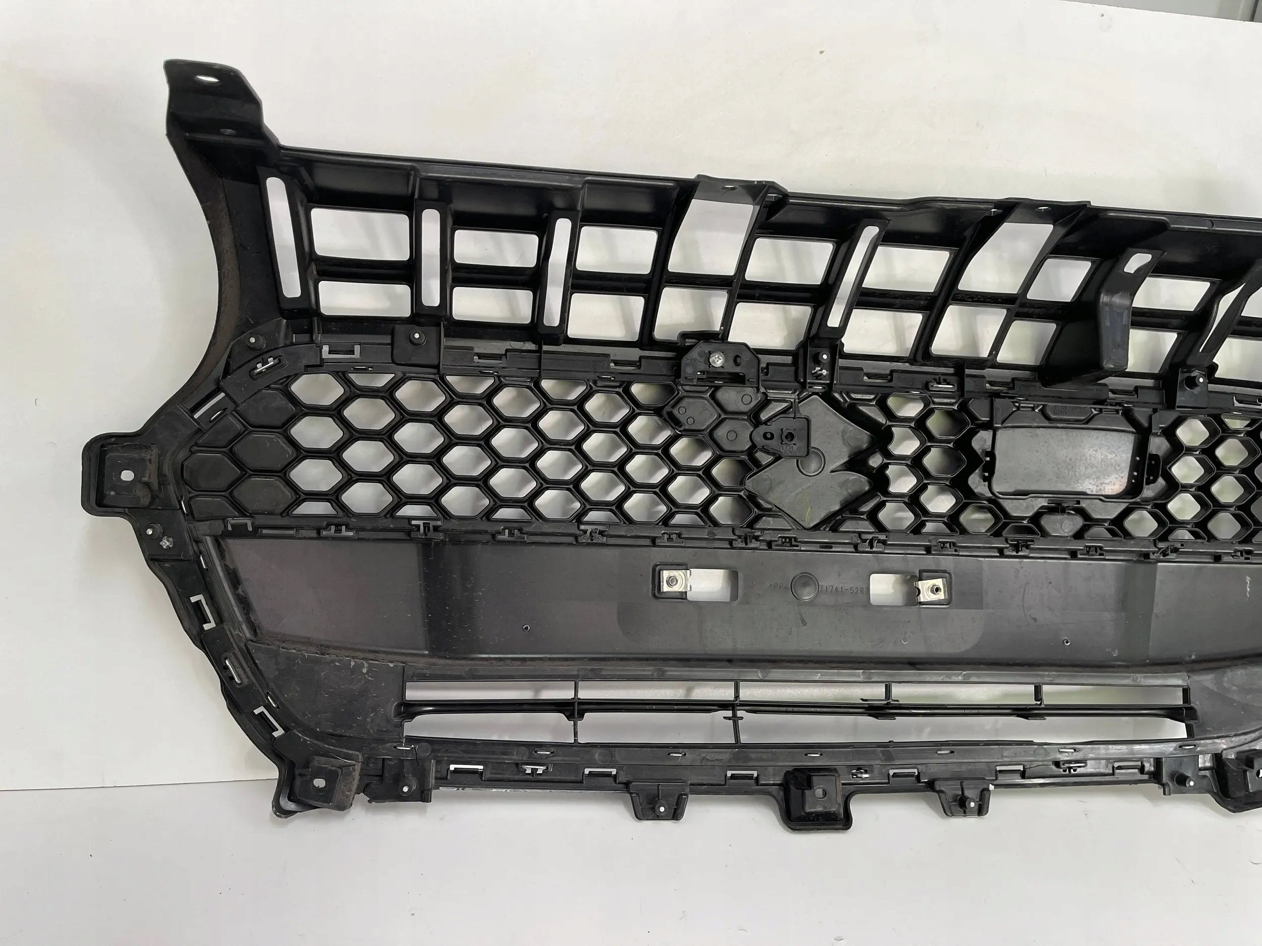 Kühlergrill Suzuki I SWIFT FRONTGRILL 7174152R77 Kühlergitter