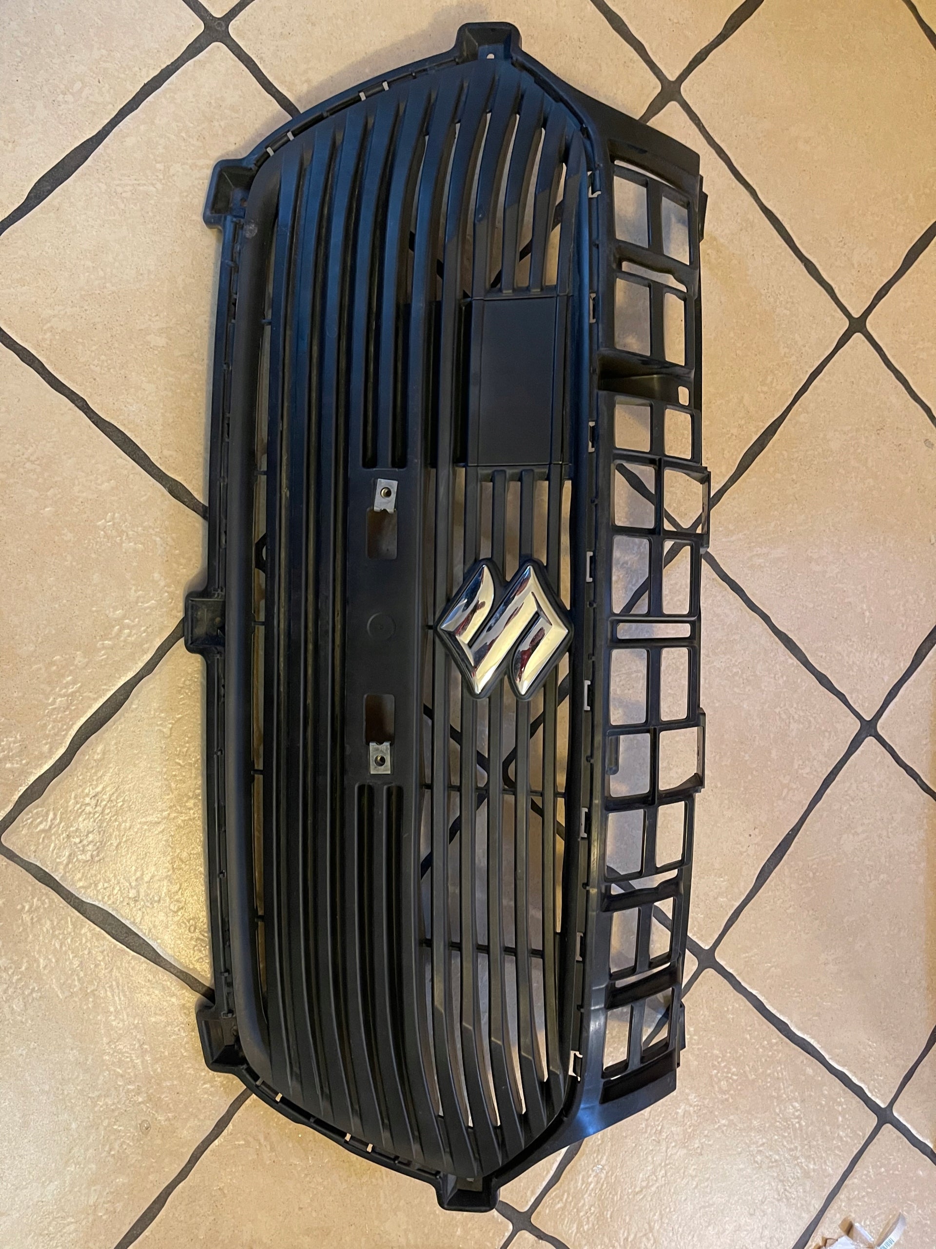  Radiator grille Suzuki I SWIFT FRONTGRILL Radiator grille  product image