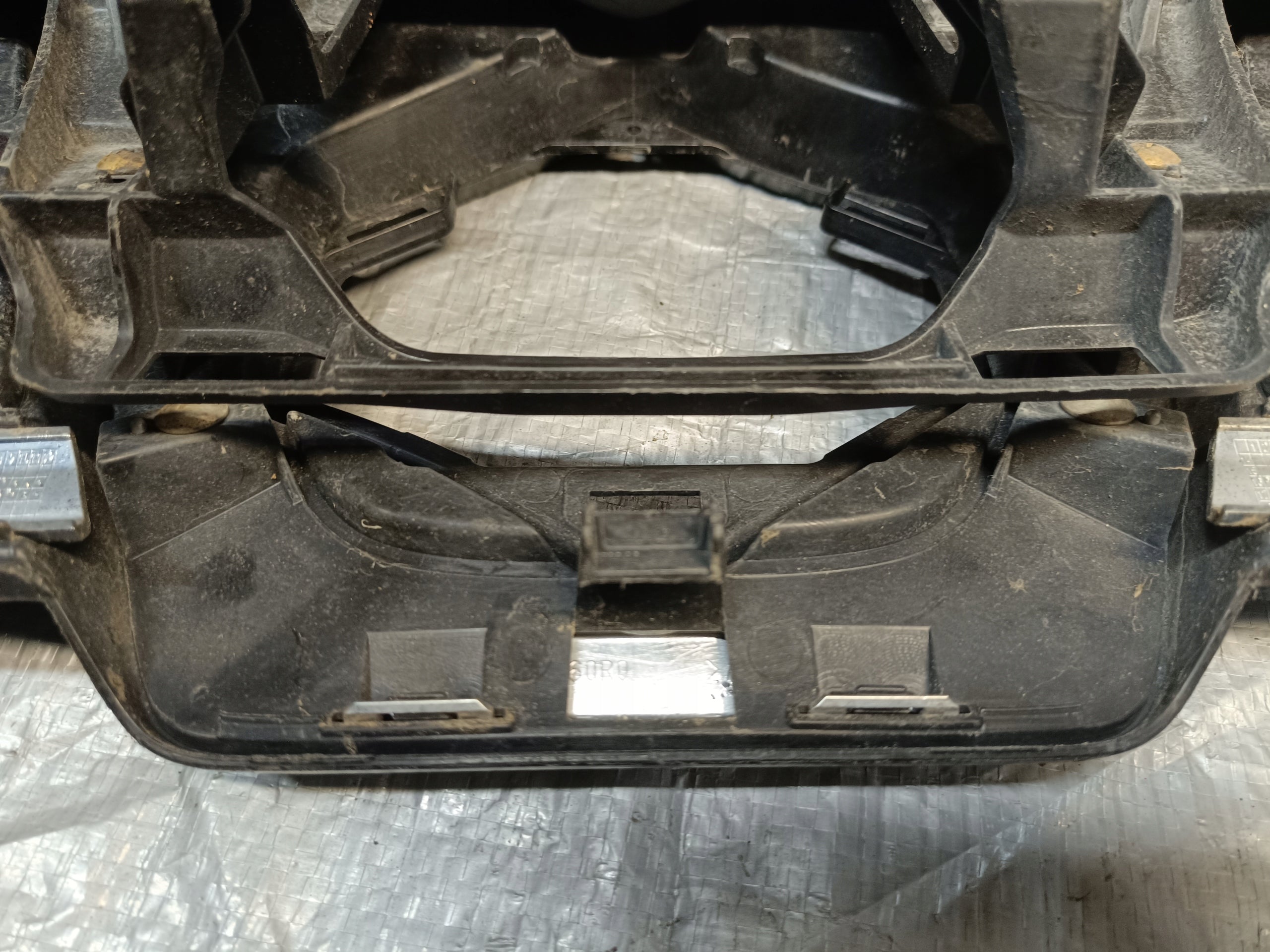 Kühlergrill Suzuki VITARA II I VITARA FRONTGRILL 7211160R0S Kühlergitter