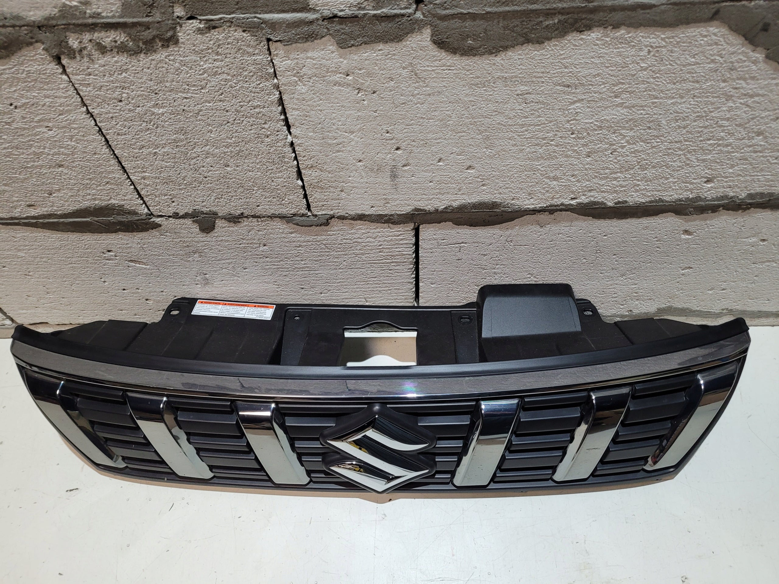 Kühlergrill Suzuki VITARA II I VITARA FRONTGRILL 7212186R07 Kühlergitter