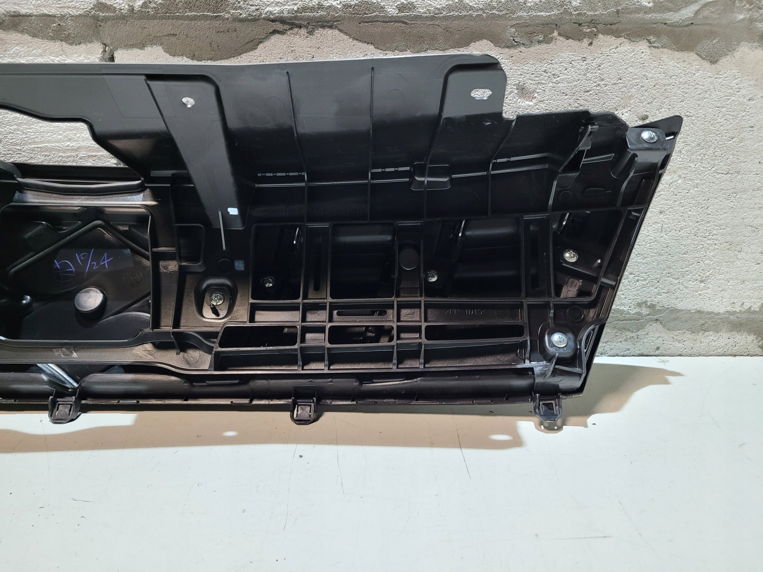 Kühlergrill Suzuki VITARA II I VITARA FRONTGRILL 7212186R07 Kühlergitter