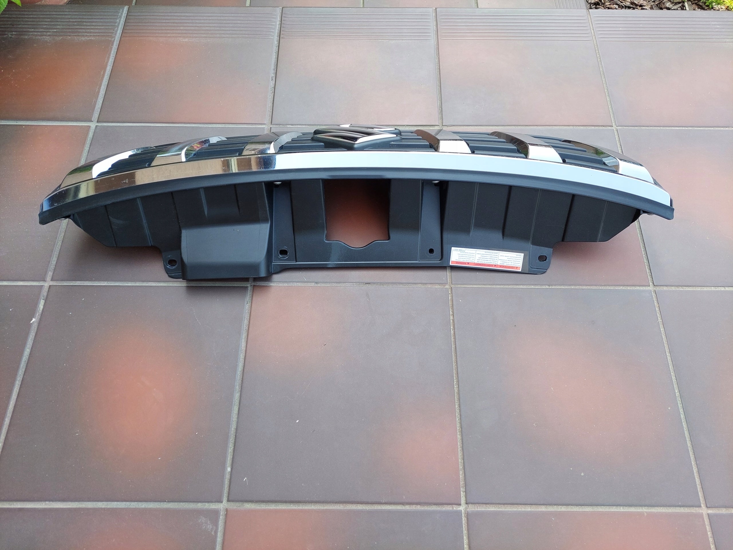 Kühlergrill Suzuki VITARA II I VITARA FRONTGRILL 7212186R0G Kühlergitter