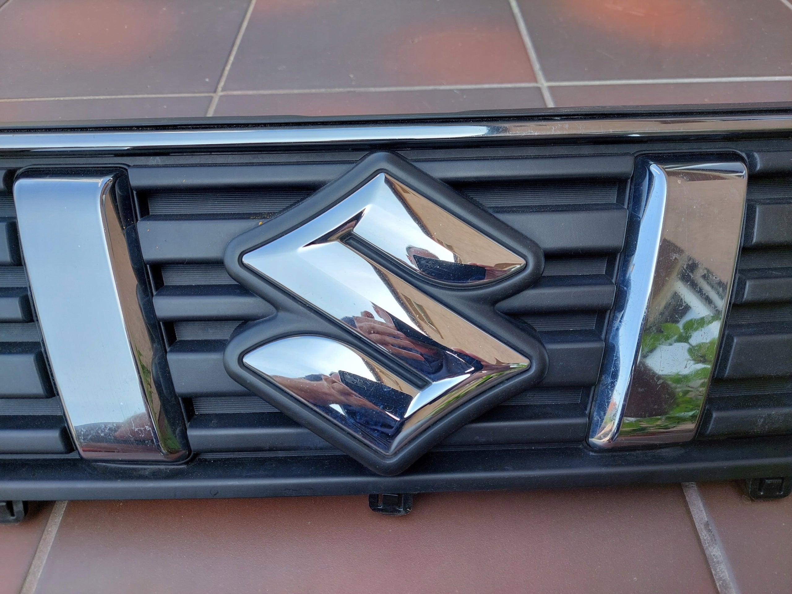 Kühlergrill Suzuki VITARA II I VITARA FRONTGRILL 7212186R0G Kühlergitter