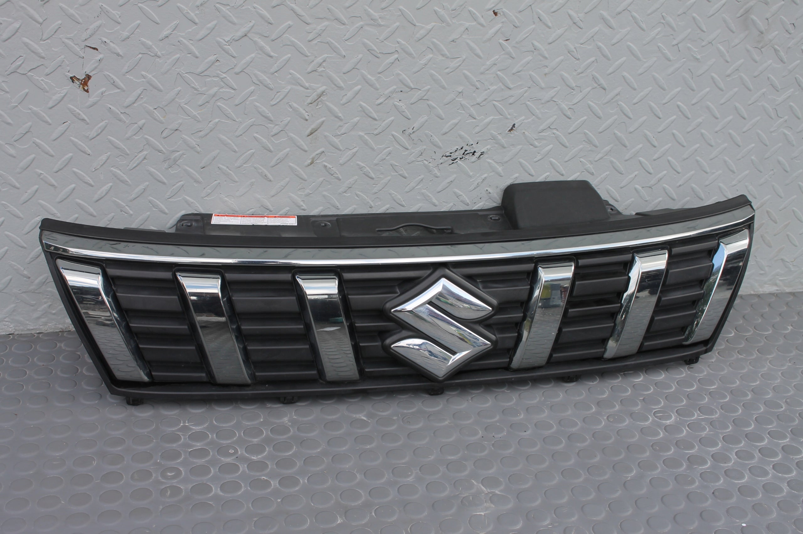 Kühlergrill Suzuki VITARA II I VITARA FRONTGRILL 7212172121 Kühlergitter