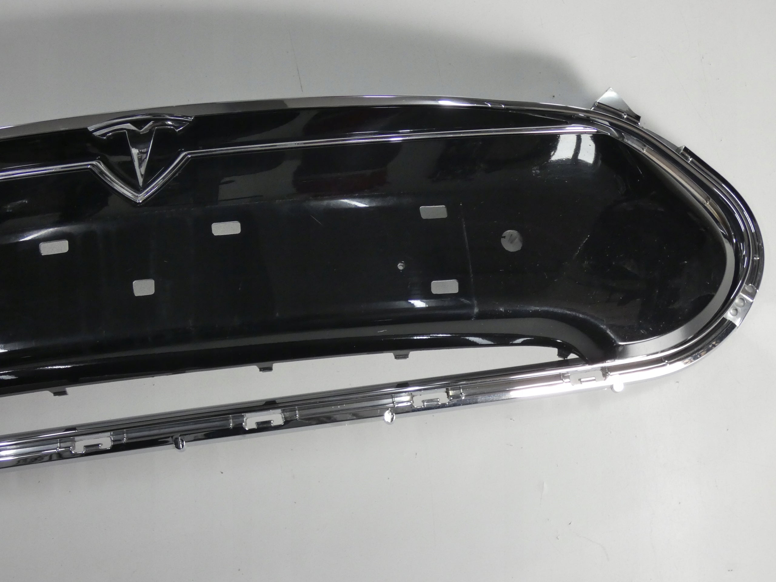 Kühlergrill Tesla S FRONTGRILL 102331200A Kühlergitter