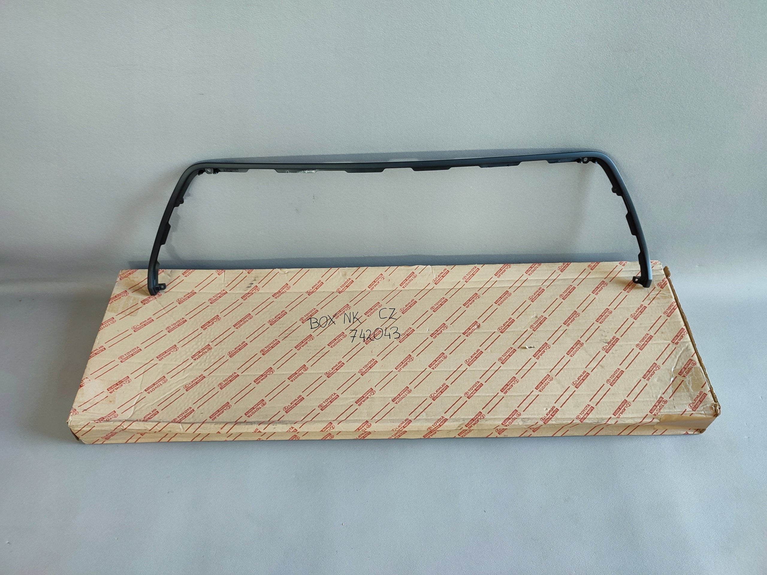 Kühlergrill Toyota AURIS E 5 FRONTGRILL 5271102060 Kühlergitter