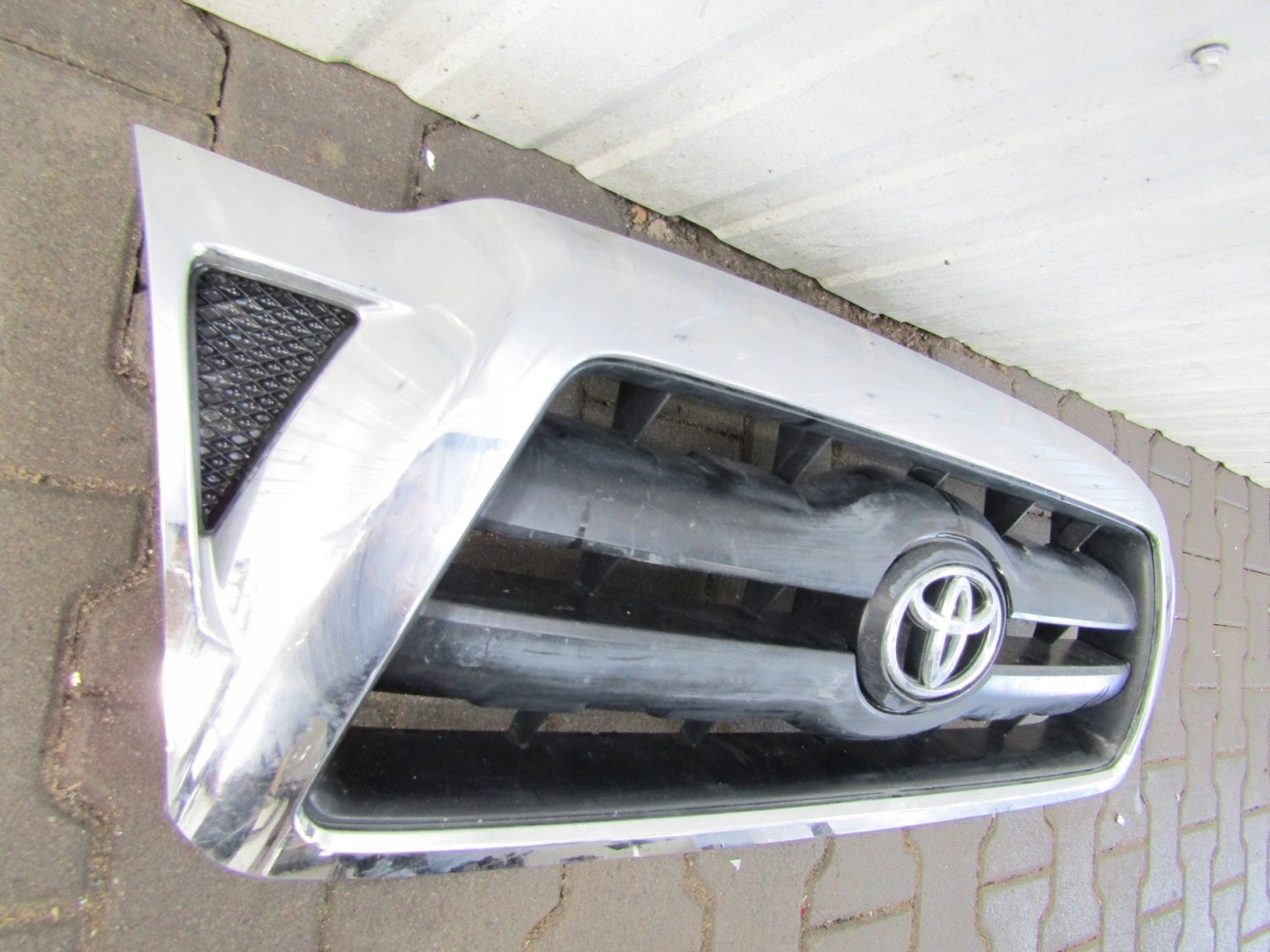 Kühlergrill Toyota E 5 TACOMA FRONTGRILL 5310004350 Kühlergitter