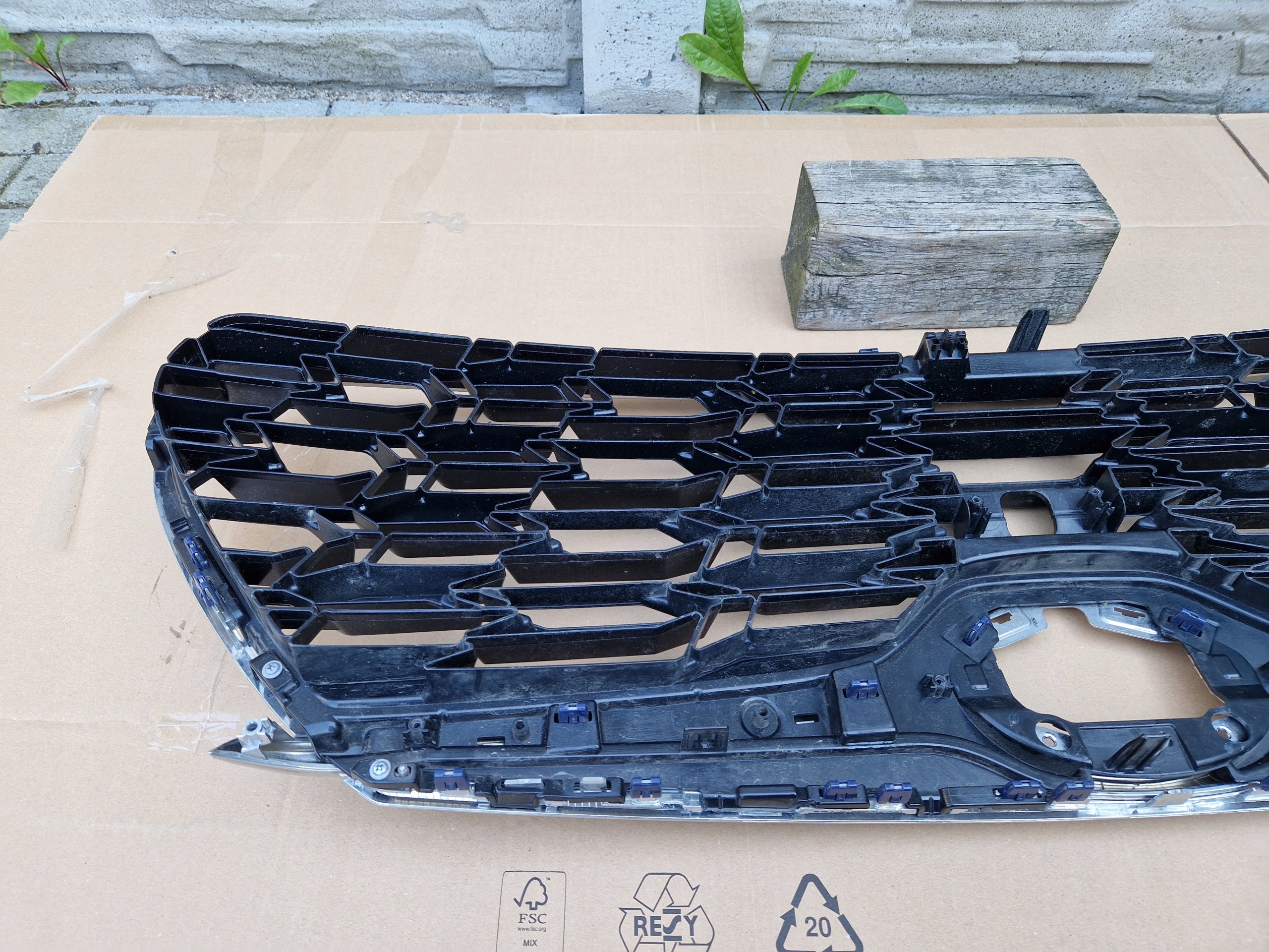 Kühlergrill Toyota 5 V HIGHLANDER FRONTGRILL 531010E330 Kühlergitter