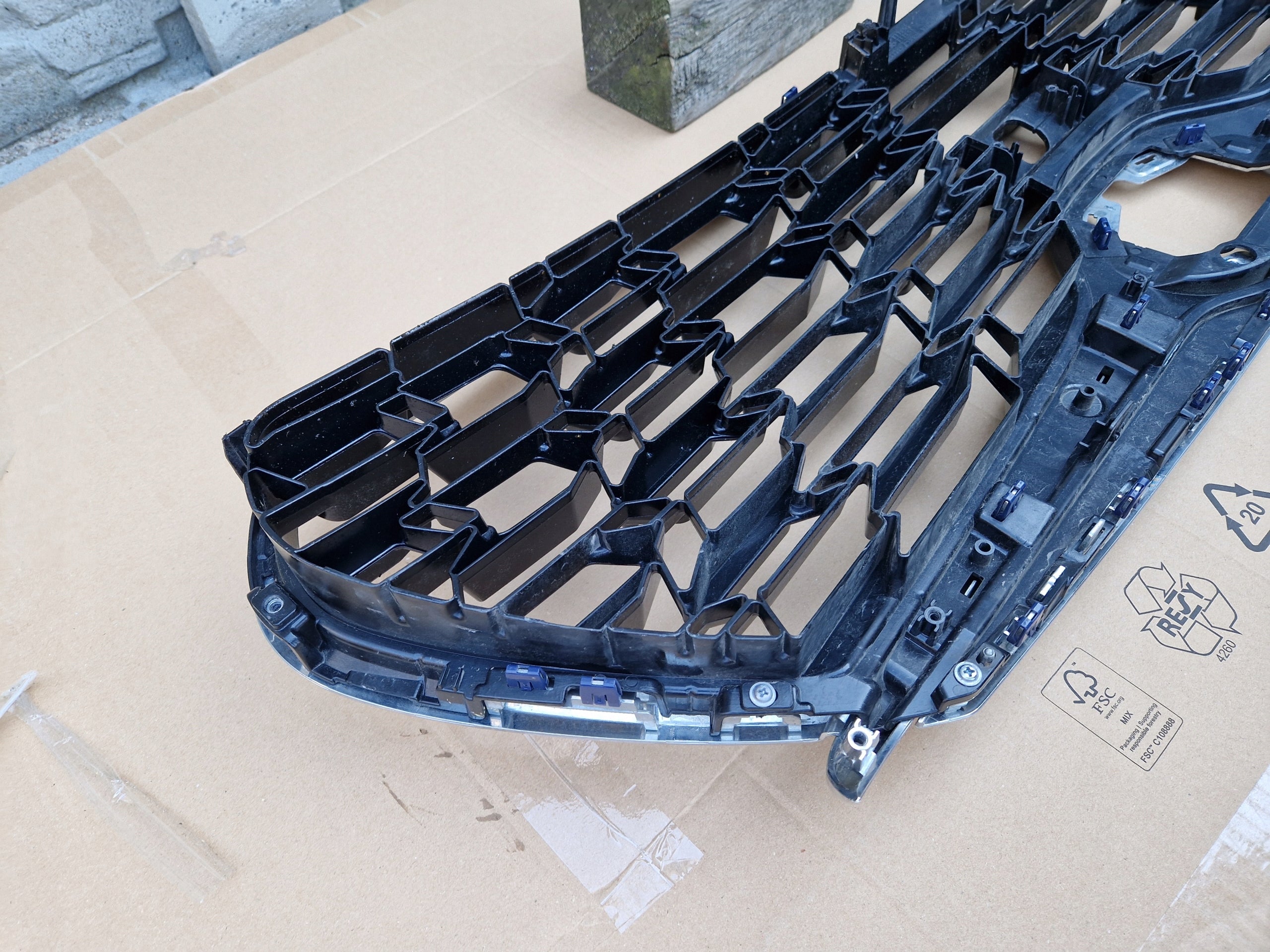 Kühlergrill Toyota 5 V HIGHLANDER FRONTGRILL 531010E330 Kühlergitter