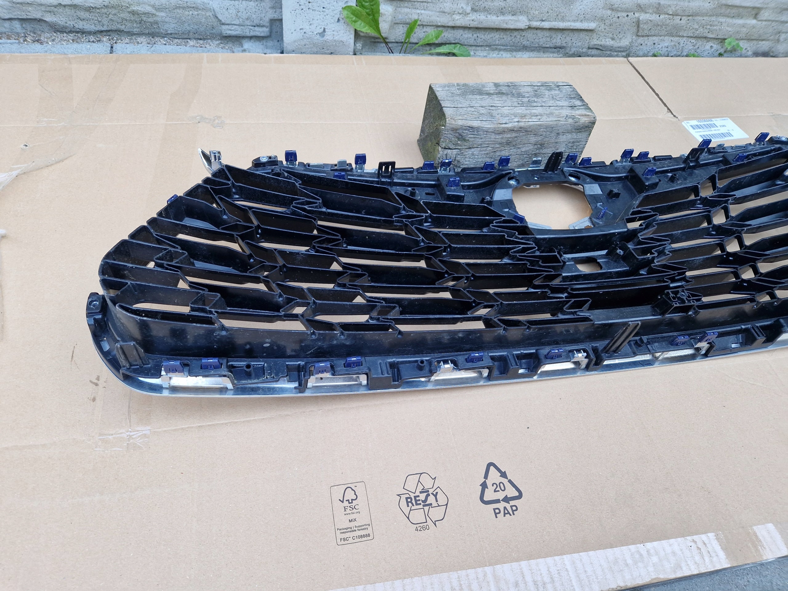 Kühlergrill Toyota 5 V HIGHLANDER FRONTGRILL 531010E330 Kühlergitter