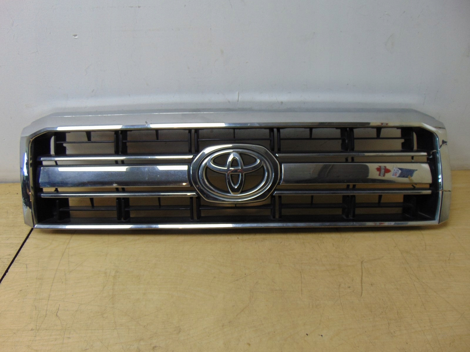  Grille Toyota 5 LAND CRUISER FRONT GRILL 5310160450 Radiator grille  product image