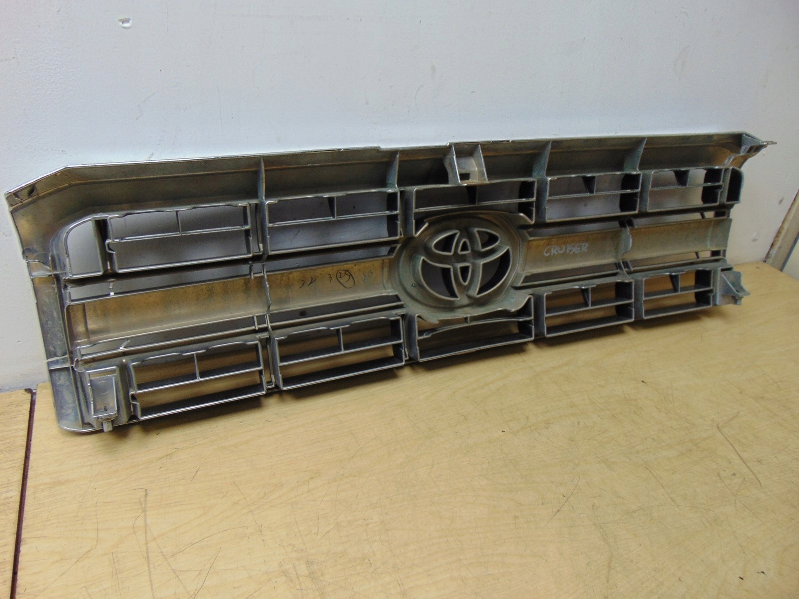 Kühlergrill Toyota 5 LAND CRUISER FRONTGRILL 5310160450 Kühlergitter