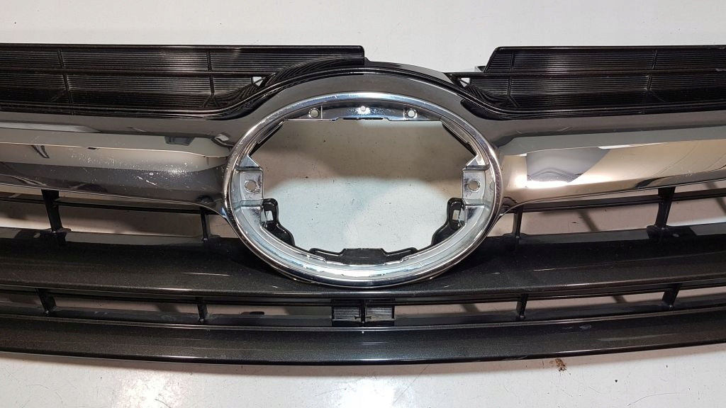 Kühlergrill Toyota 5 HIGHLANDER FRONTGRILL 531110E150 Kühlergitter