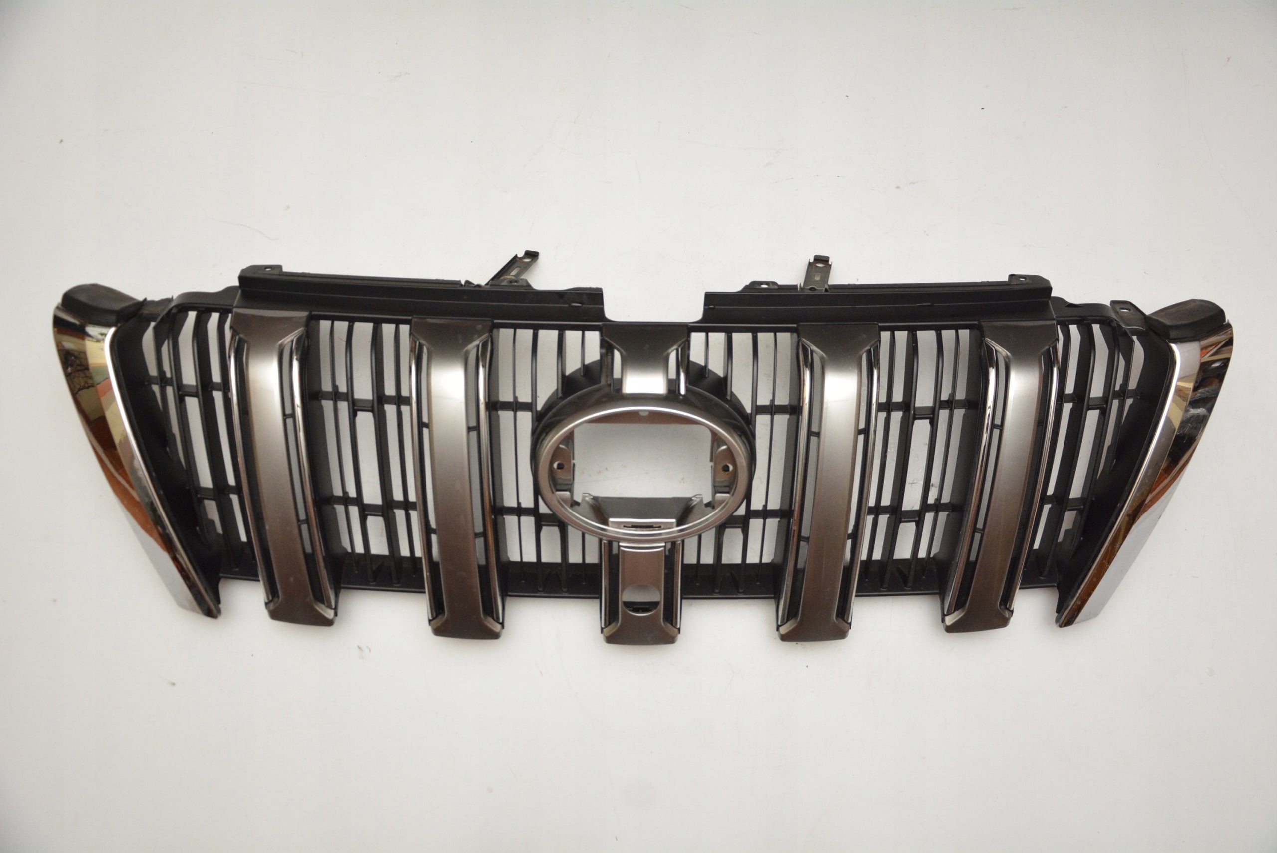 Kühlergrill Toyota 5 LAND CRUISER FRONTGRILL 5311160A71 Kühlergitter