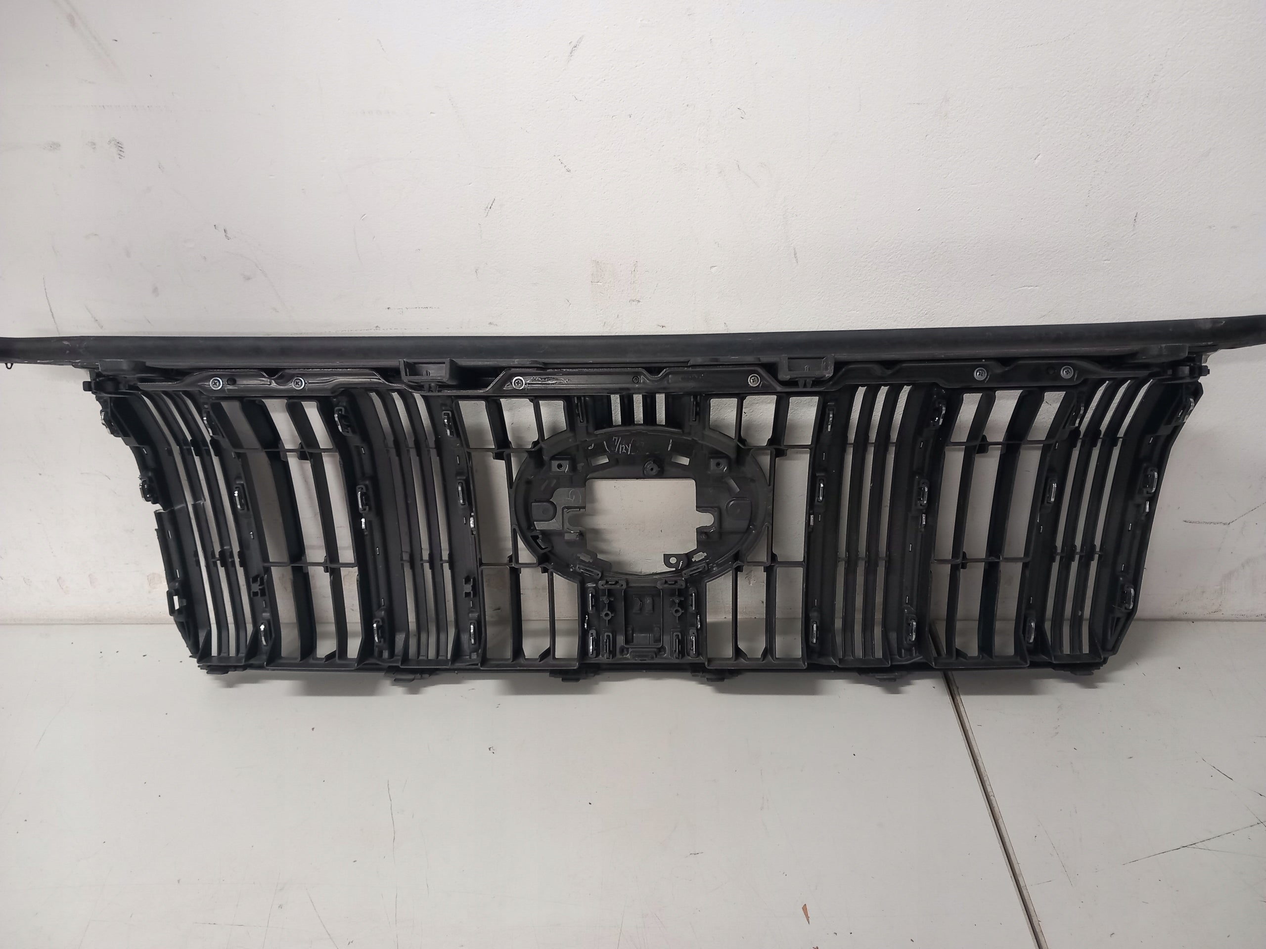 Kühlergrill Toyota 5 LAND CRUISER FRONTGRILL 5311160C10 Kühlergitter