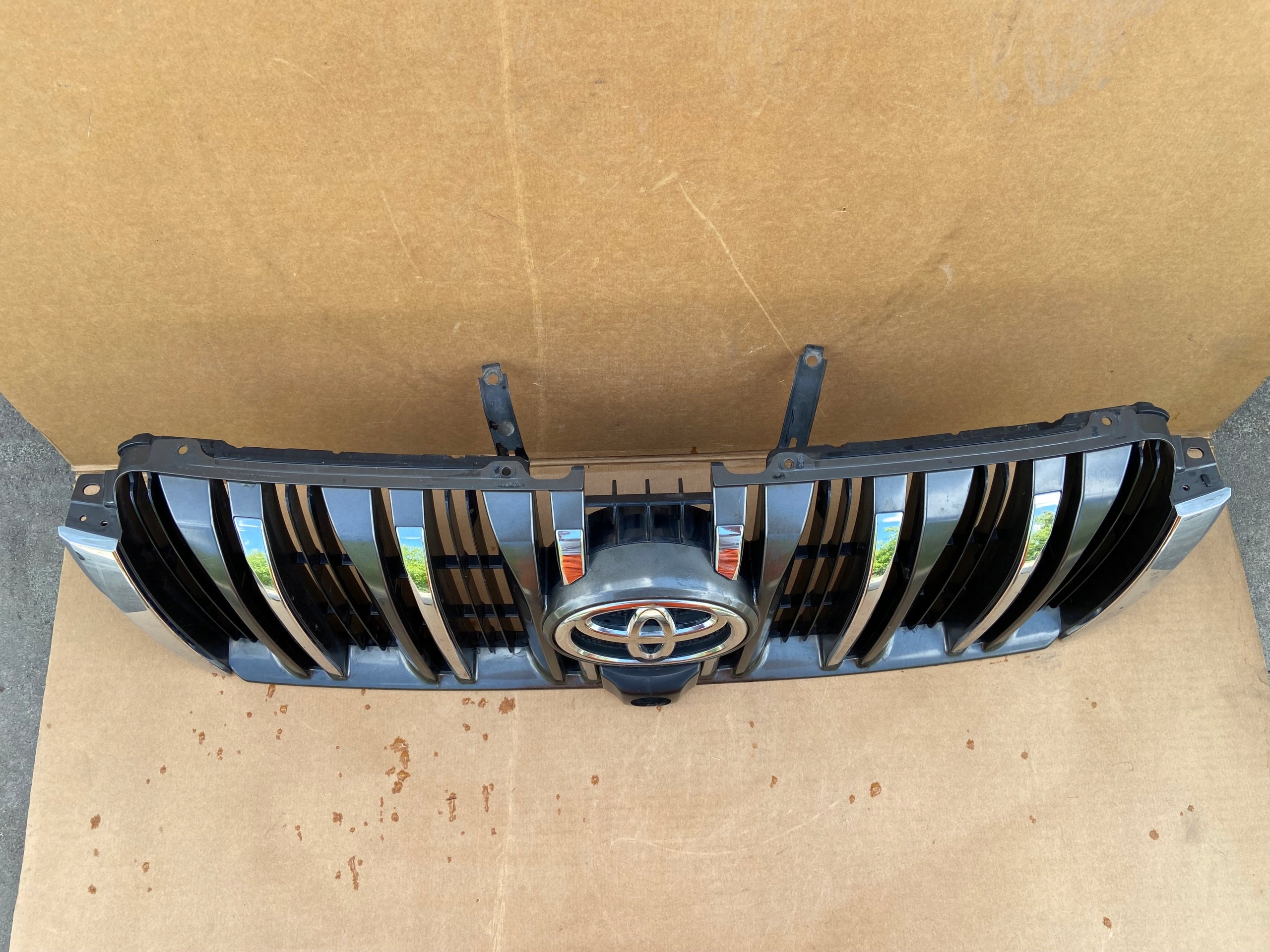 Kühlergrill Toyota LAND CRUISER CHR J15 FRONTGRILL 5311460080 Kühlergitter