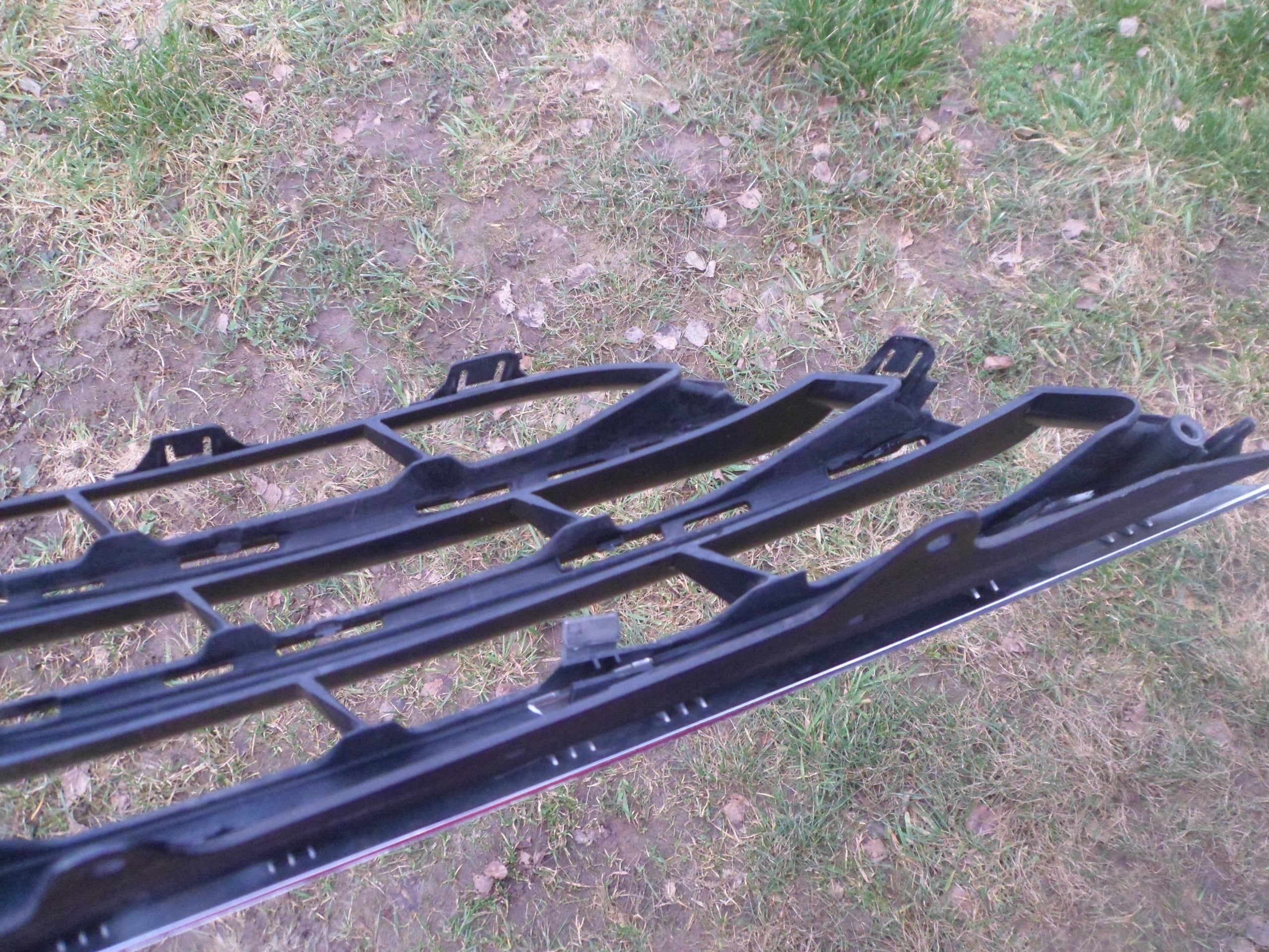 Kühlergrill Toyota 5 AVENSIS T27 FRONTGRILL Kühlergitter