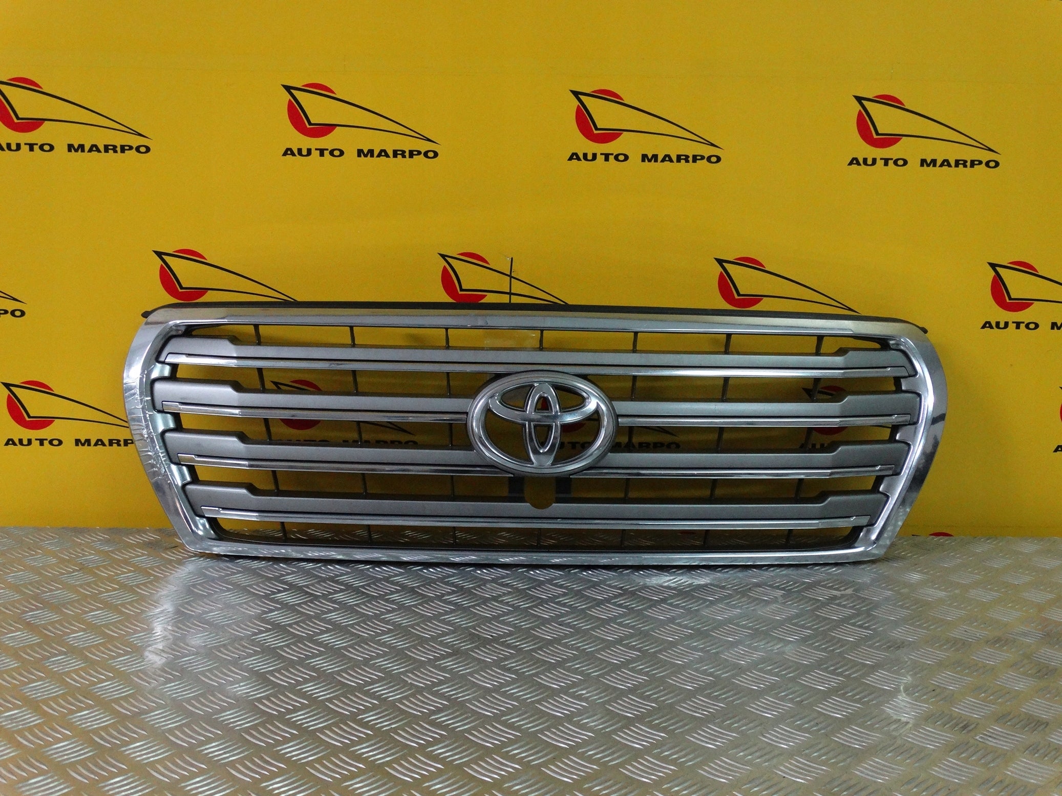 Kühlergrill Toyota V LAND CRUISER FRONTGRILL Kühlergitter