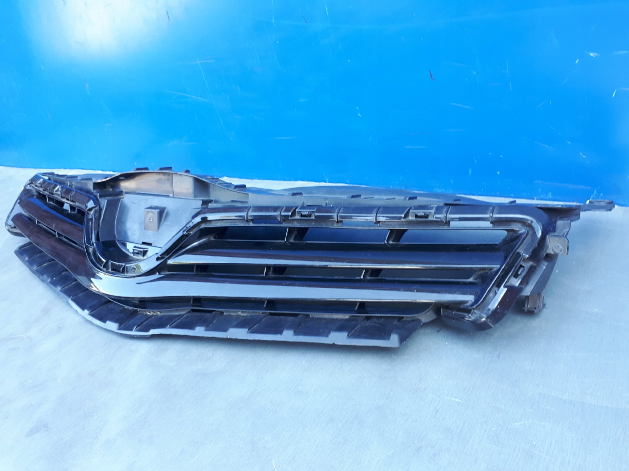 Kühlergrill Toyota E AURIS 5 FRONTGRILL 5310002360 Kühlergitter