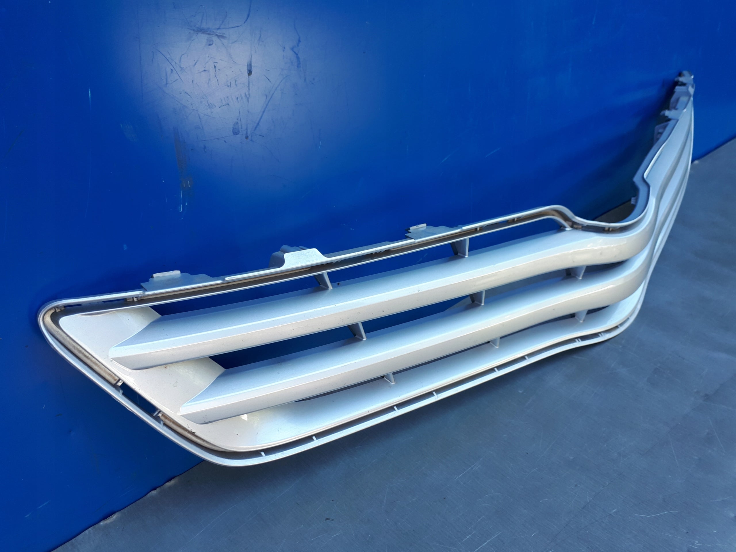 Kühlergrill Toyota 5 VERSO FRONTGRILL 531110F070 Kühlergitter